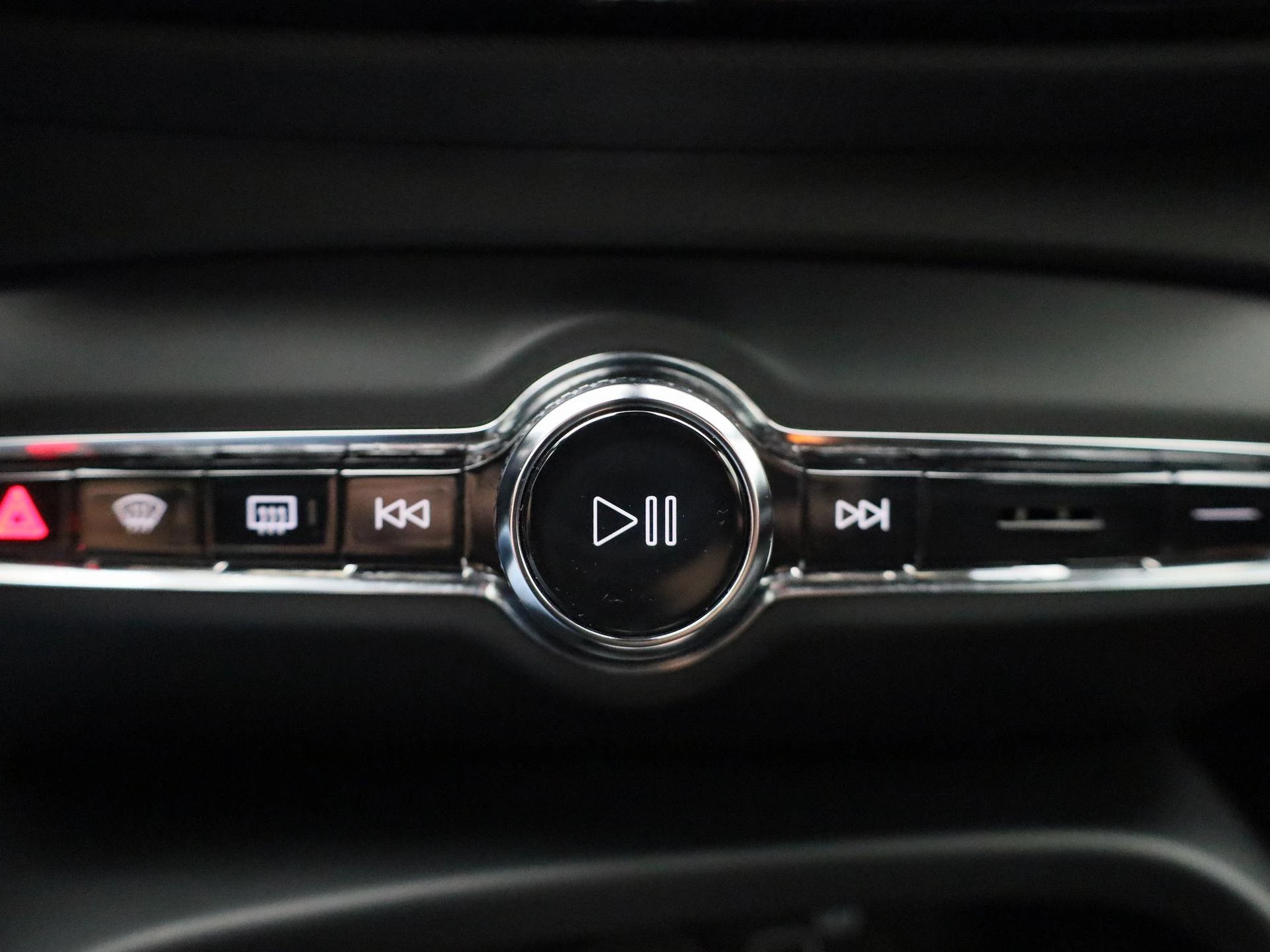 Volvo-XC40-image-24
