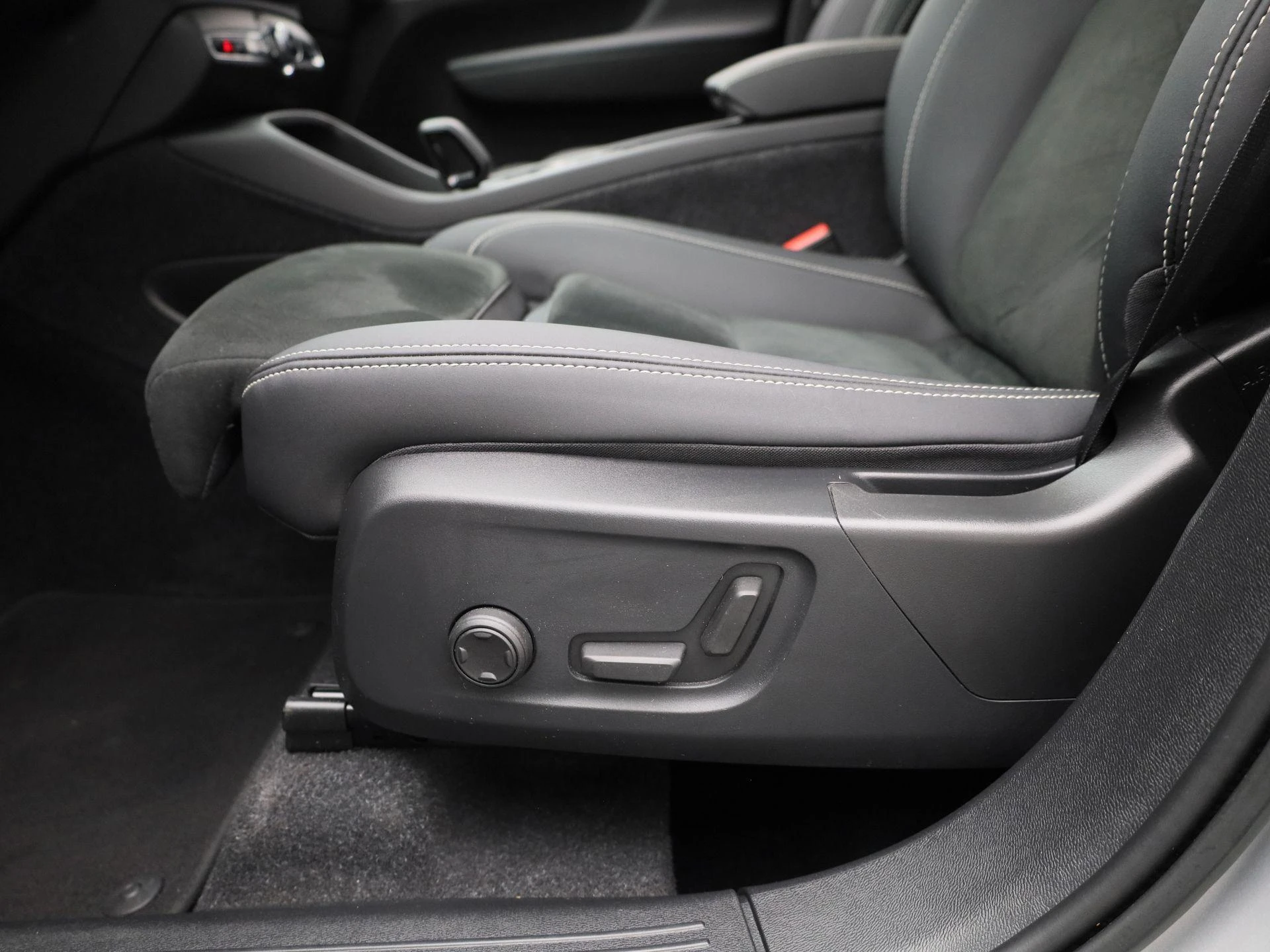 Volvo-XC40-image-35