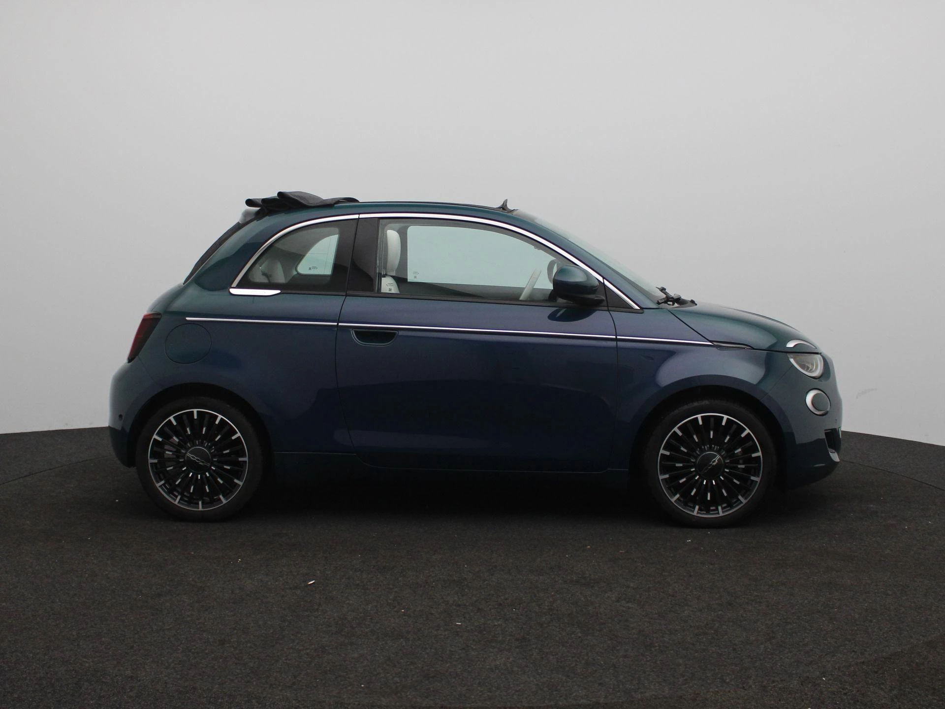 Fiat-500C-image-5