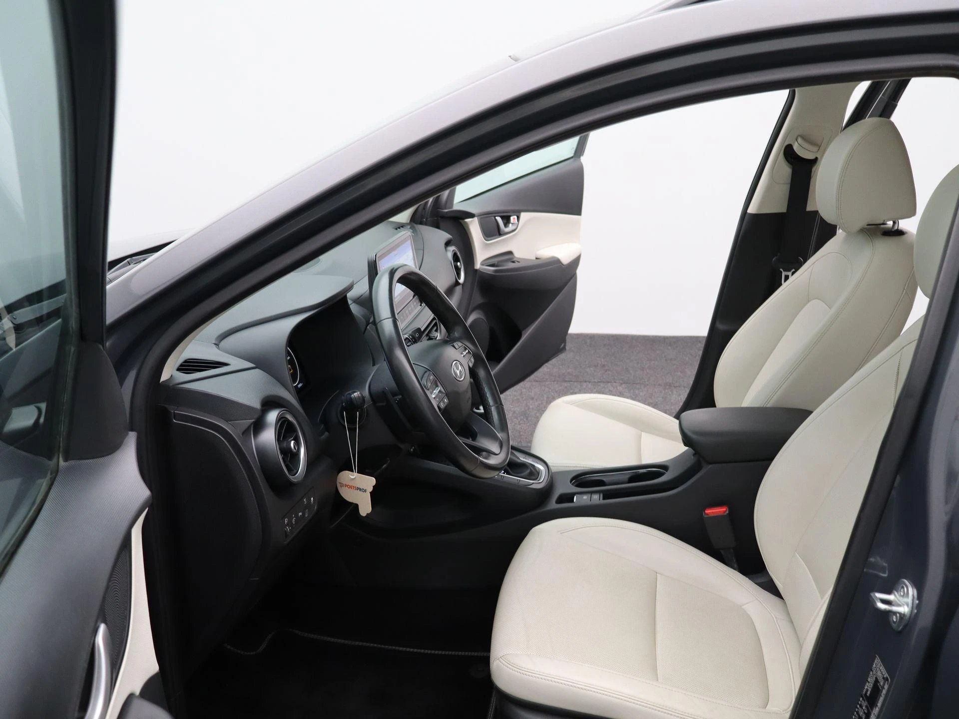 Hyundai-Kona-image-11