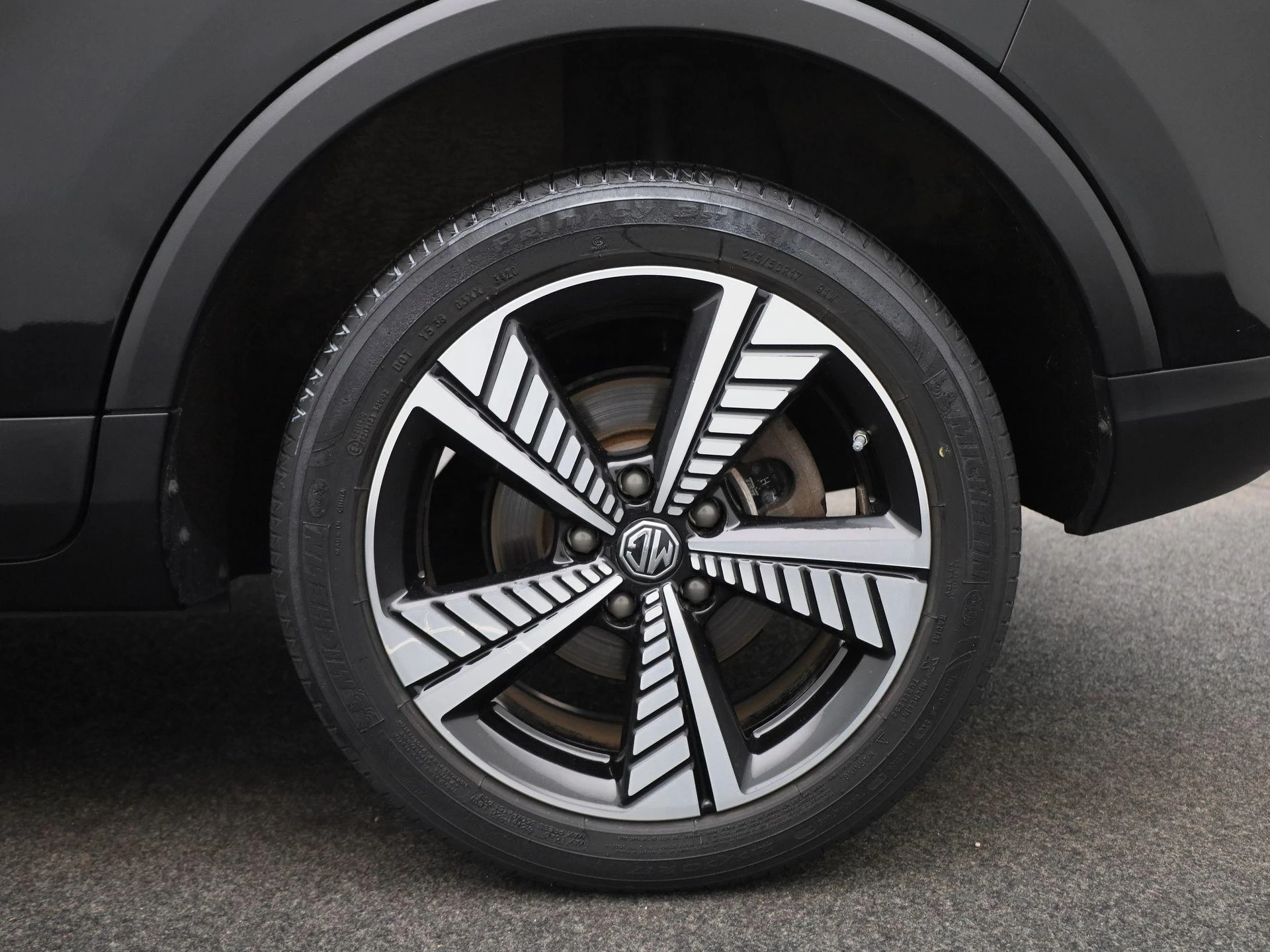 MG-ZS EV-image-12