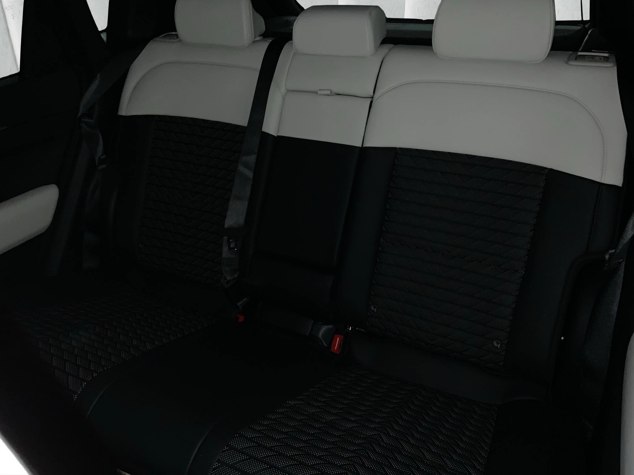 Kia EV4 Hatchback GT-line 81 kWh 150 kW Frontantrieb Schräghecklimousine. 5-türig