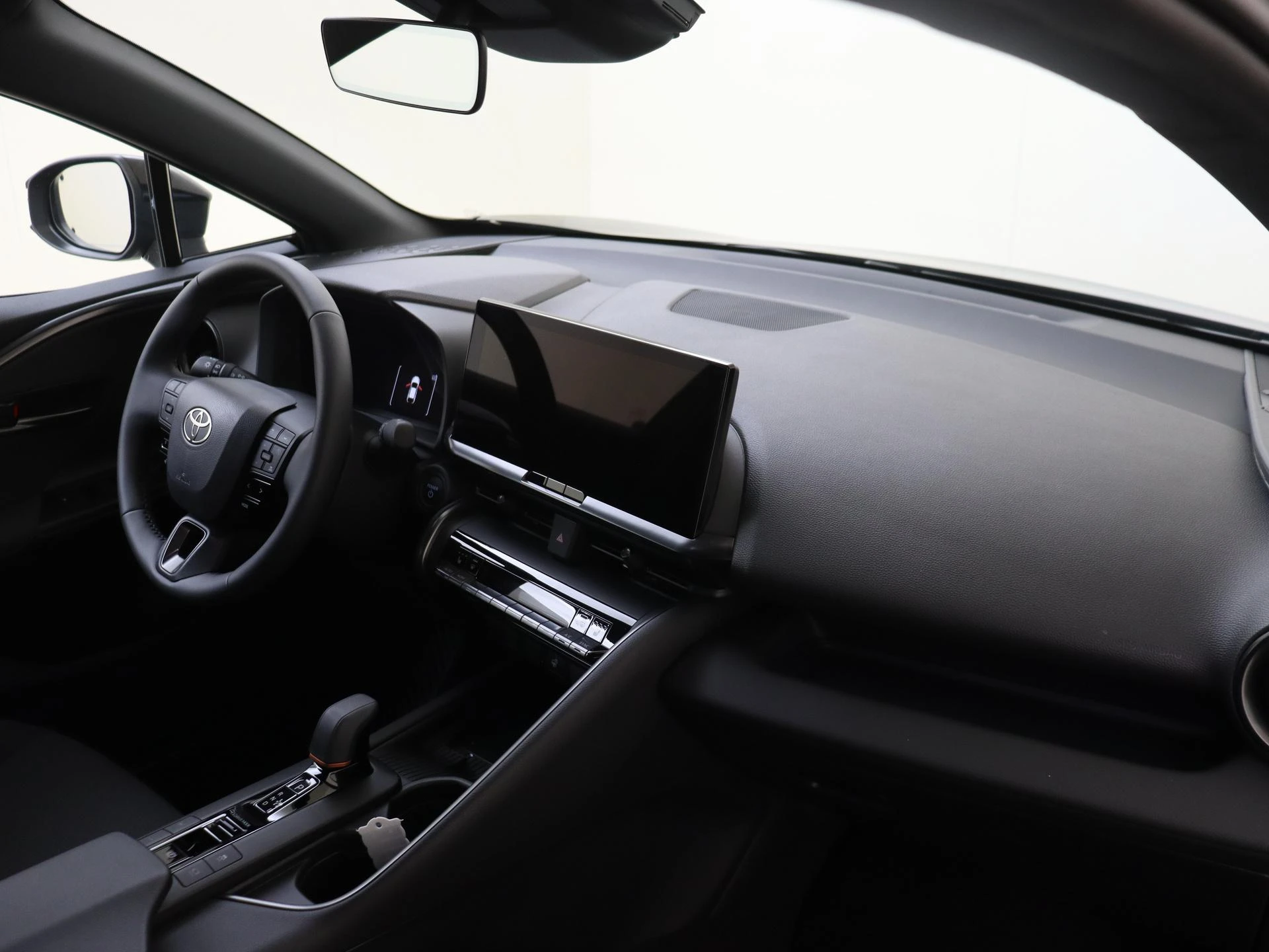 Toyota C-HR 2.0 Plug-in Hybrid 220 Business Plus