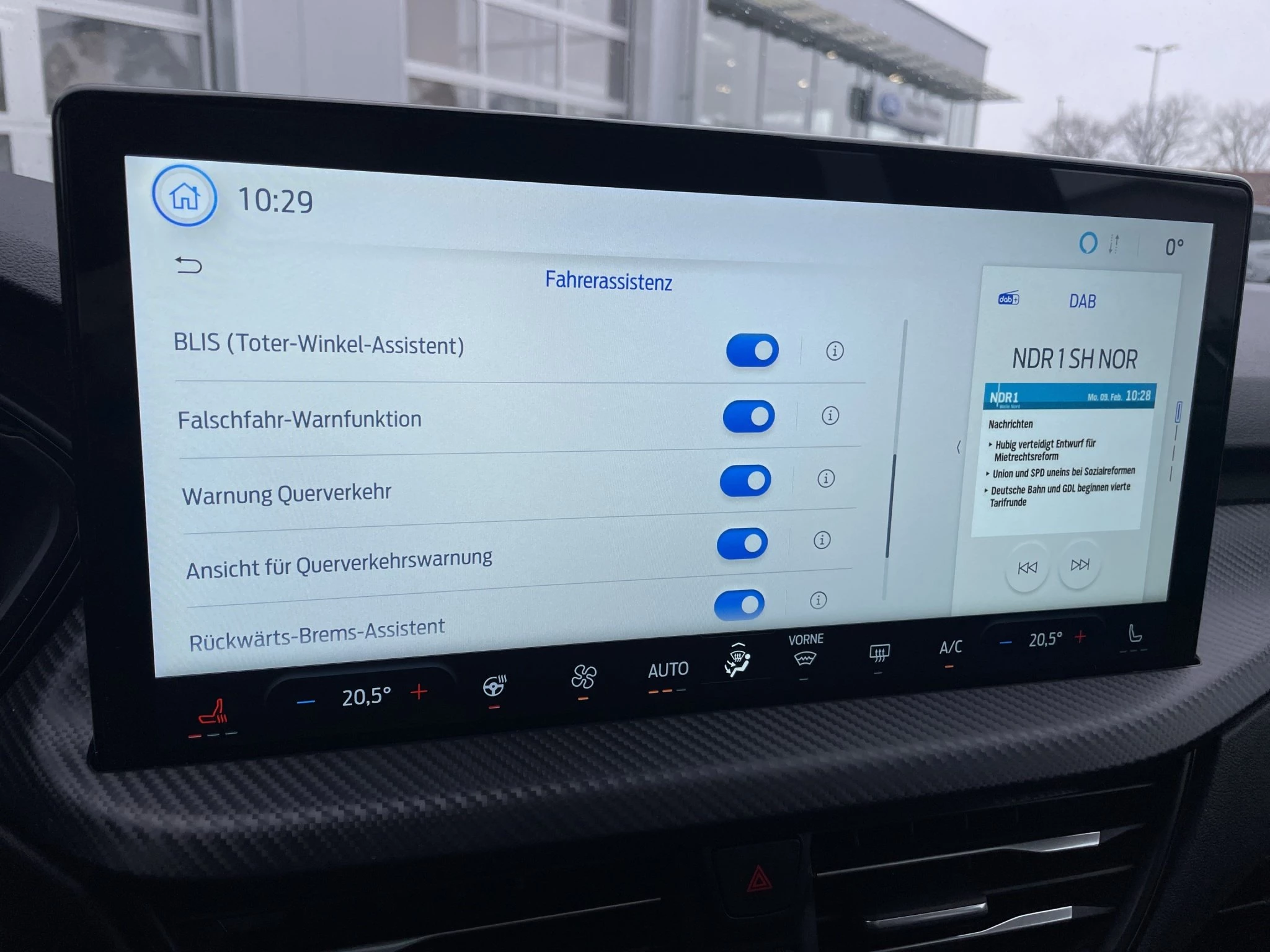 Ford Kuga ST-Line X Aut.*PANO*AHK*360GRAD*LED-MATRIX*NAVI*GRA*WINTER-PKT.