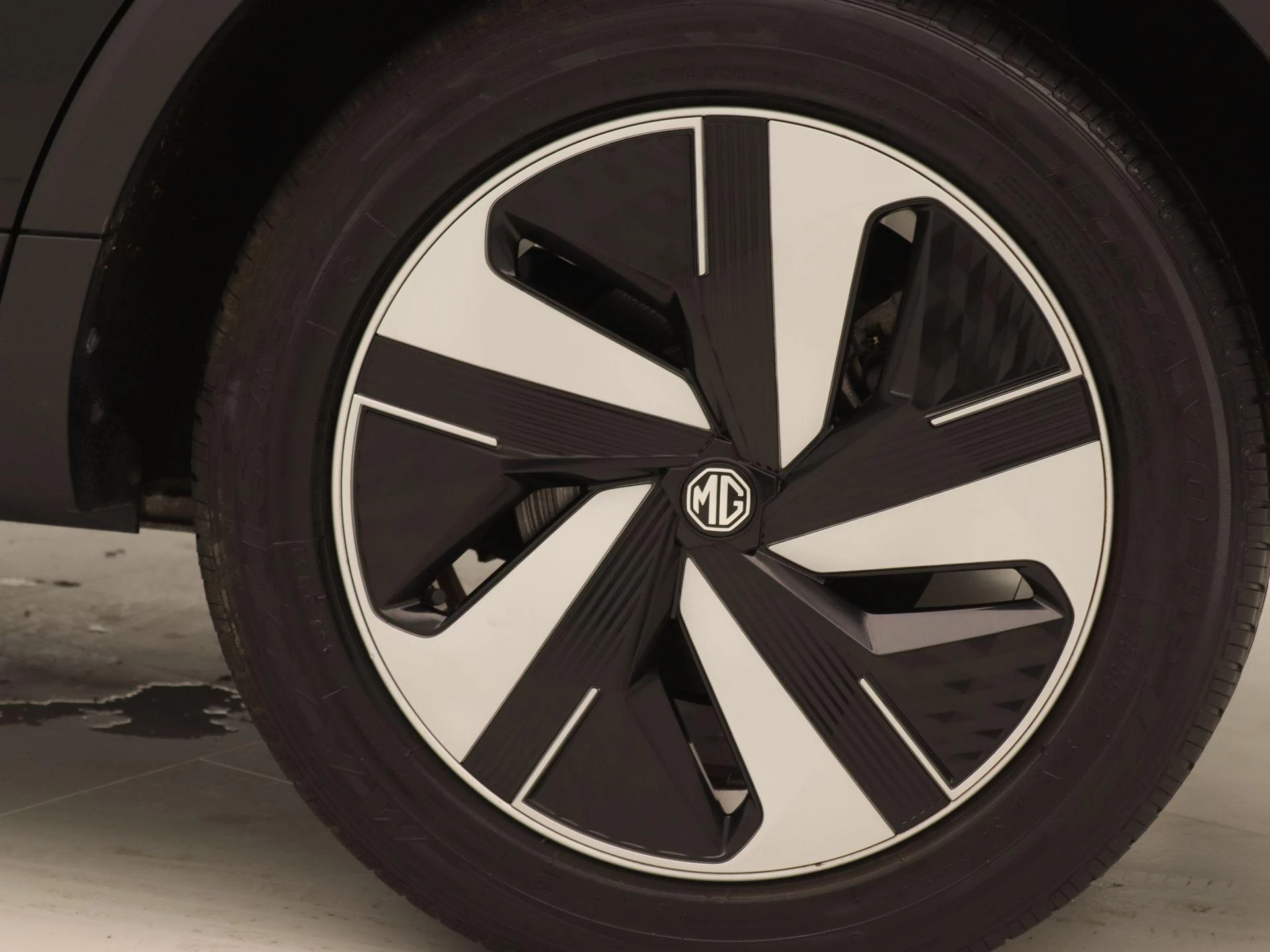 MG ZS EV Standard Range Luxury 50 kWh