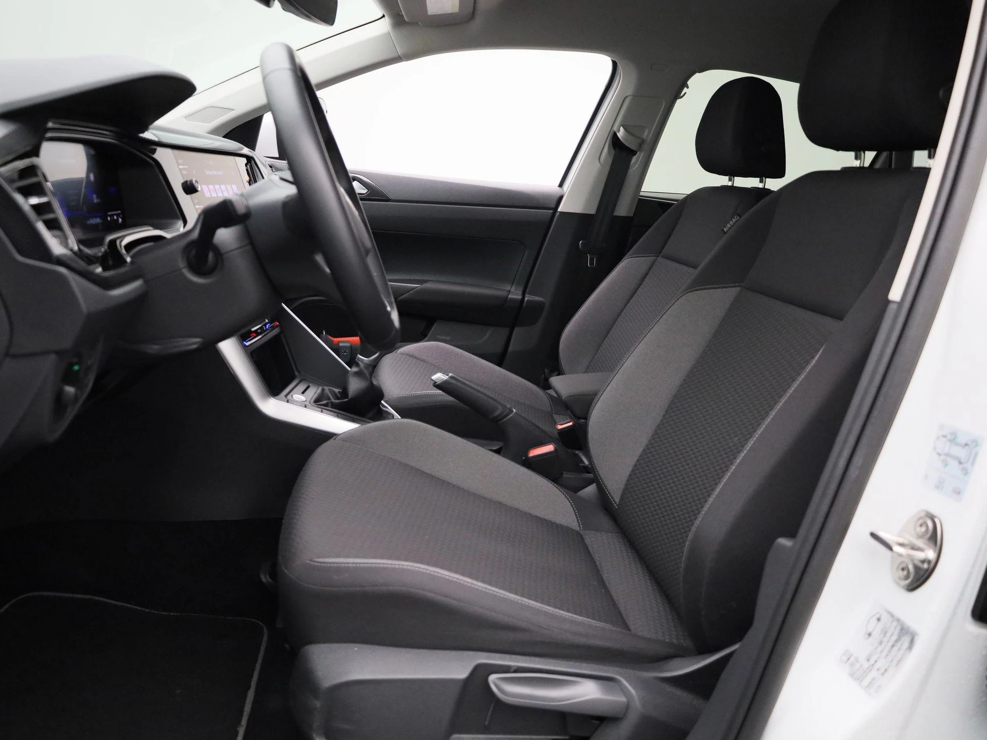 Volkswagen-Taigo-image-10