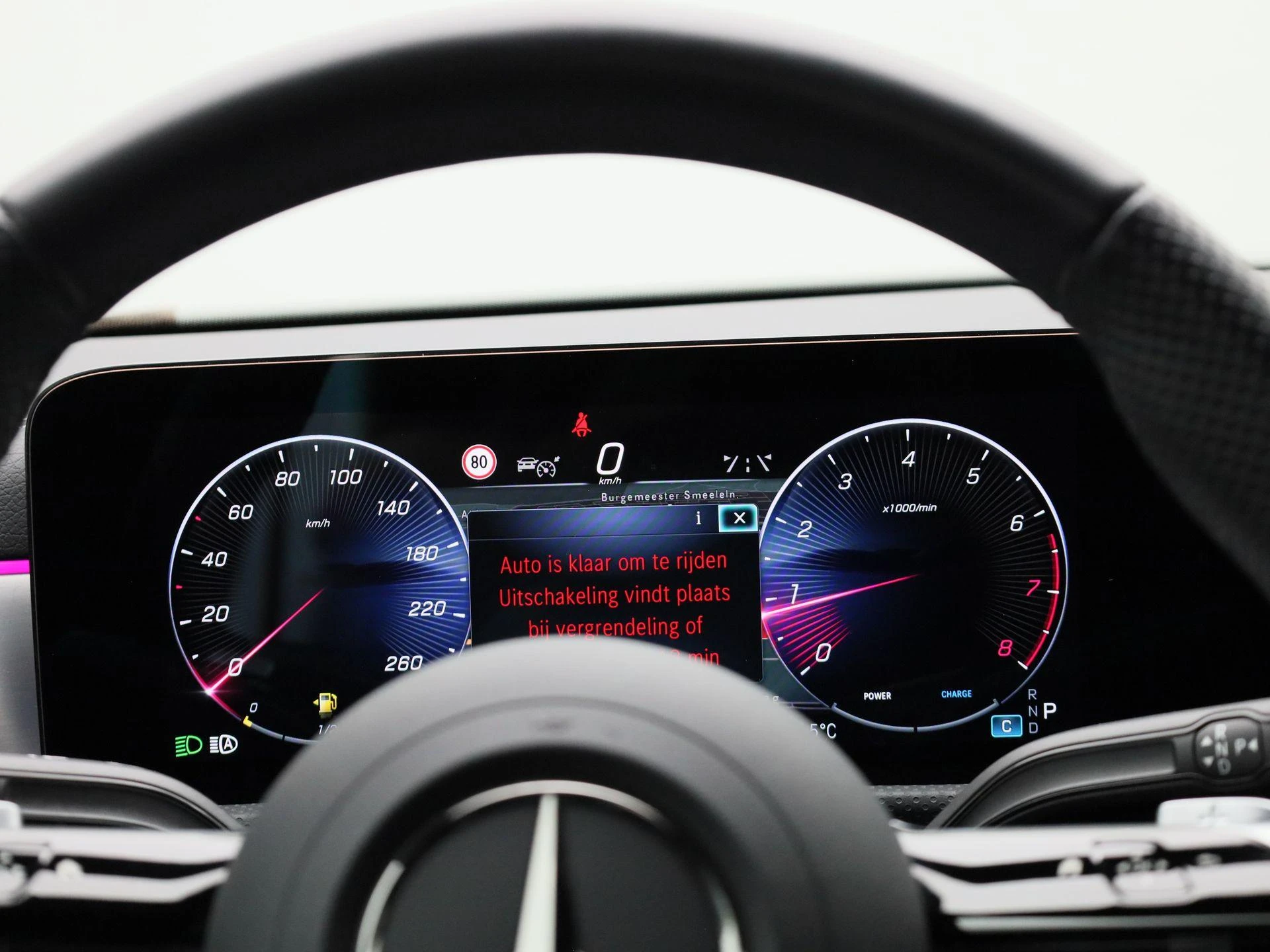 Mercedes-Benz-CLA-image-7