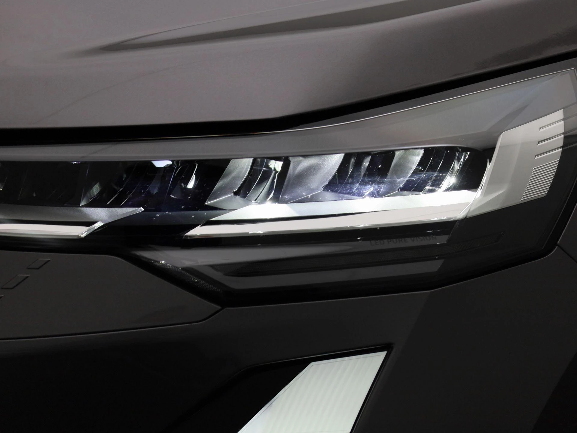 Renault-Captur-image-12