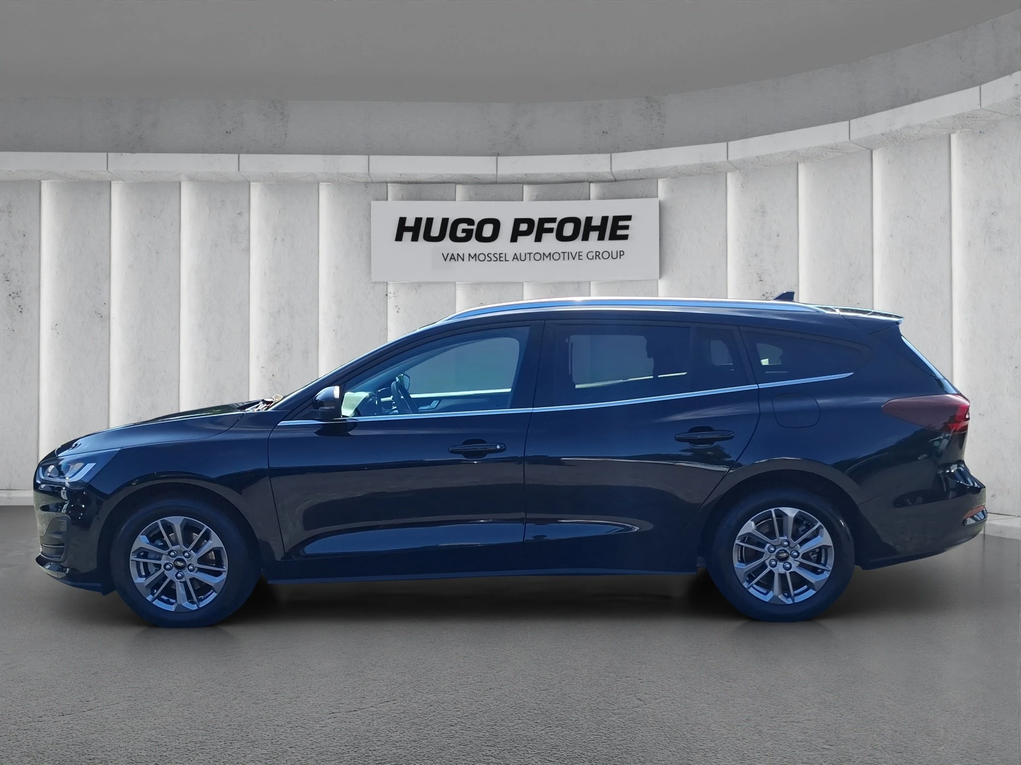 Ford Focus Titanium Turnier 1.0 EB LED | GJR | RFK | SHZ | PDC | LMF | Navi