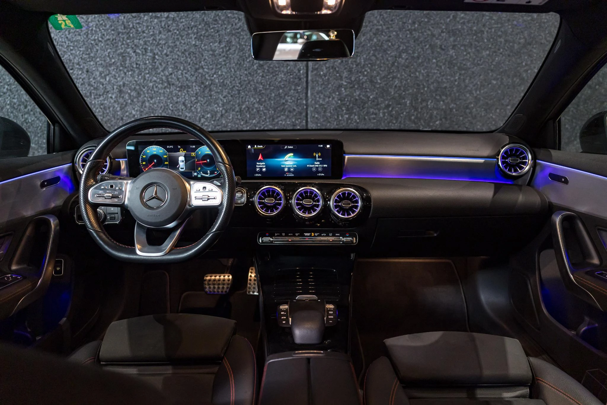 Mercedes-Benz-Classe A-image-12