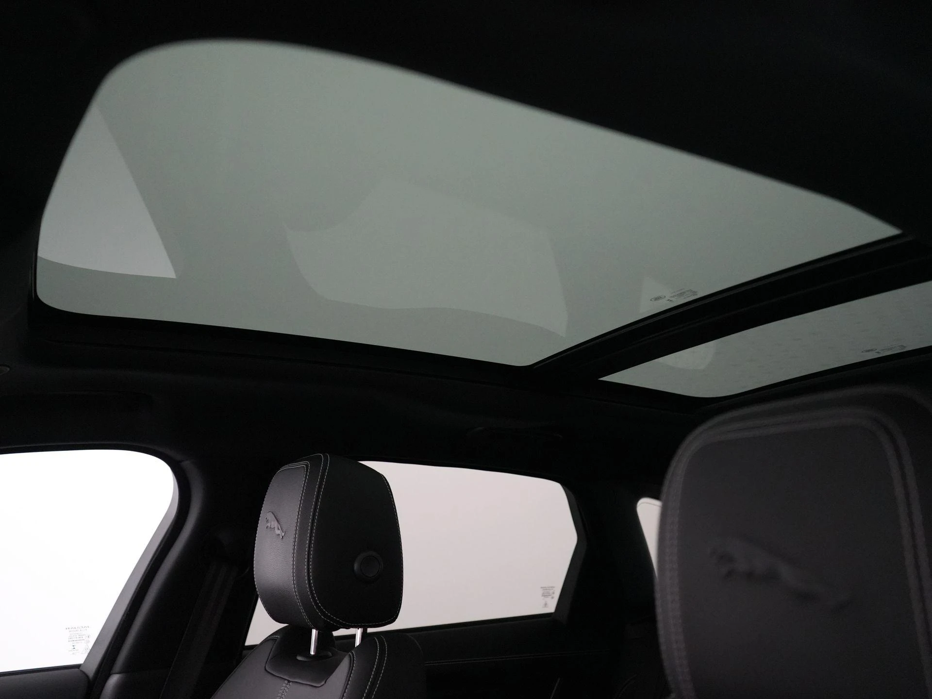 Jaguar F-PACE 2.0 P400e PHEV R-Dynamic Black