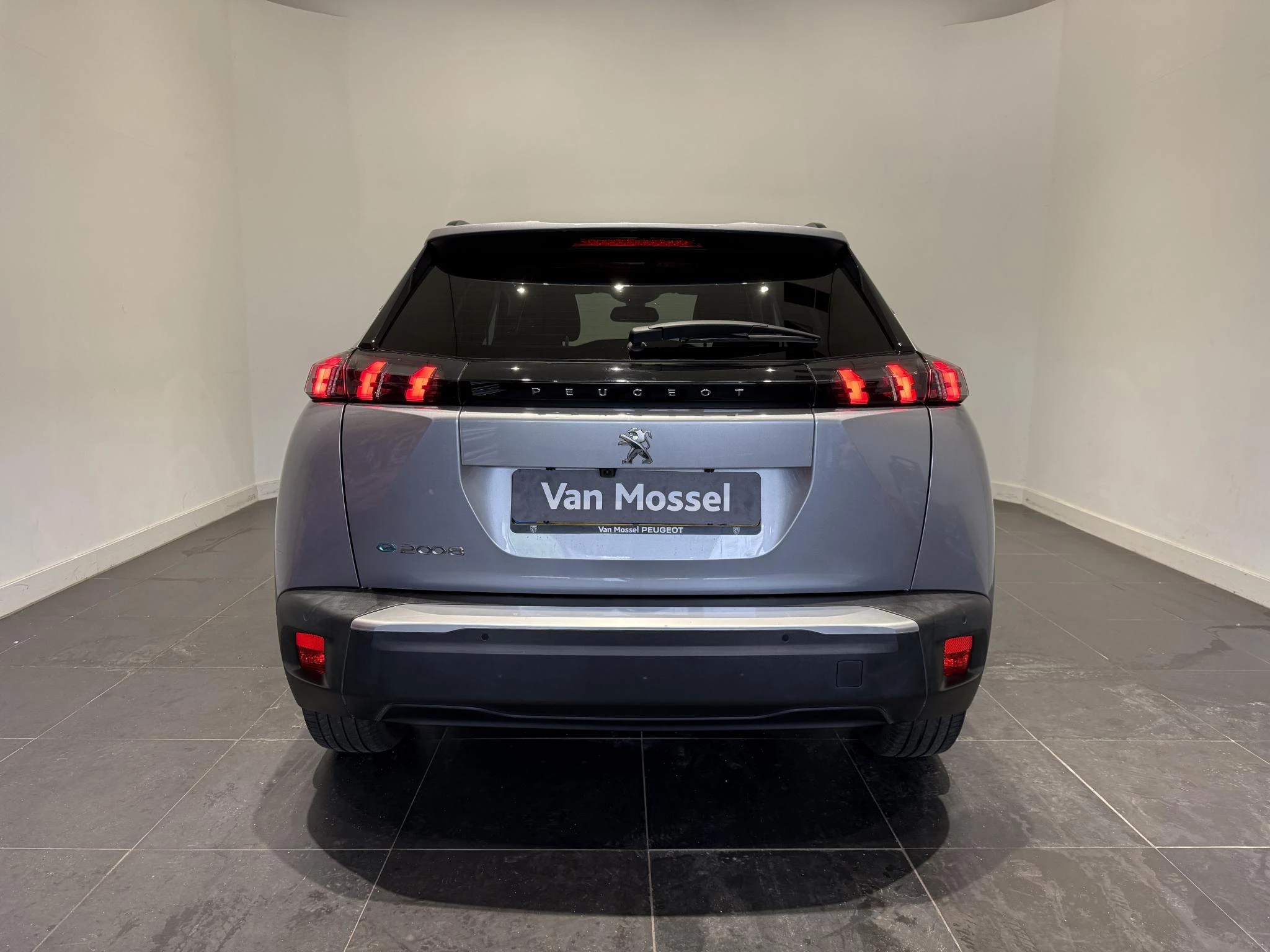 Peugeot e-2008