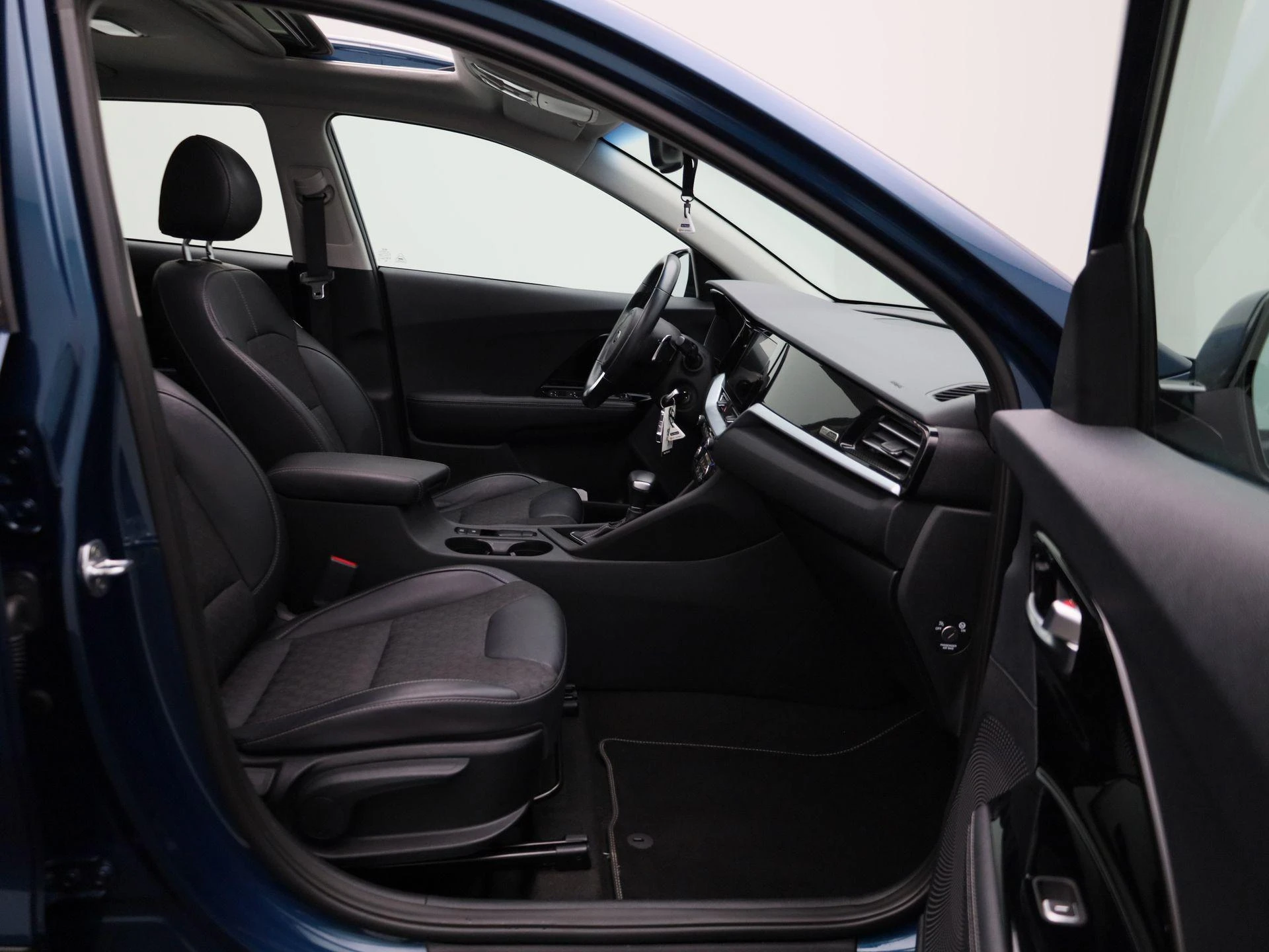 Kia-Niro-image-31