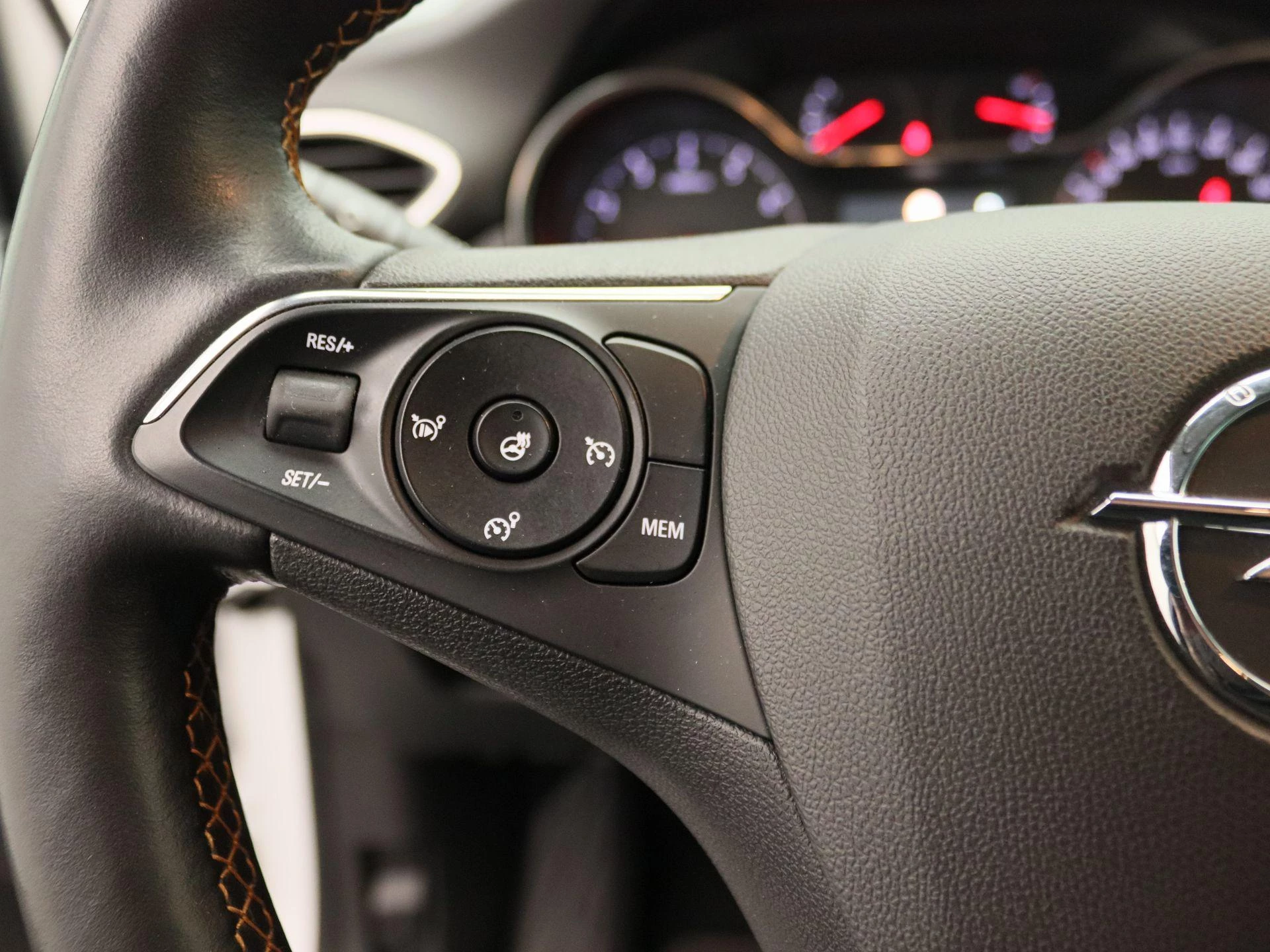 Opel-Crossland X-image-18