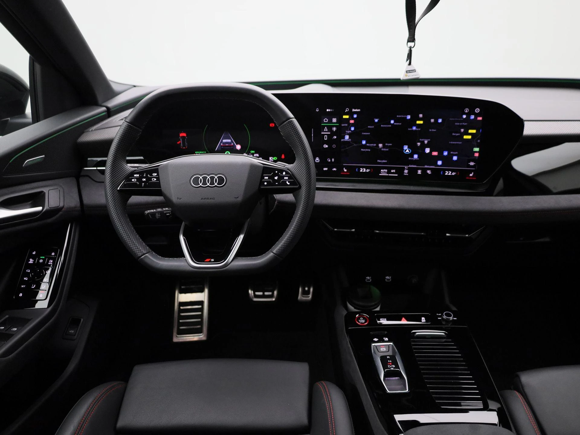 Audi SQ6 e-tron quattro 100 kWh