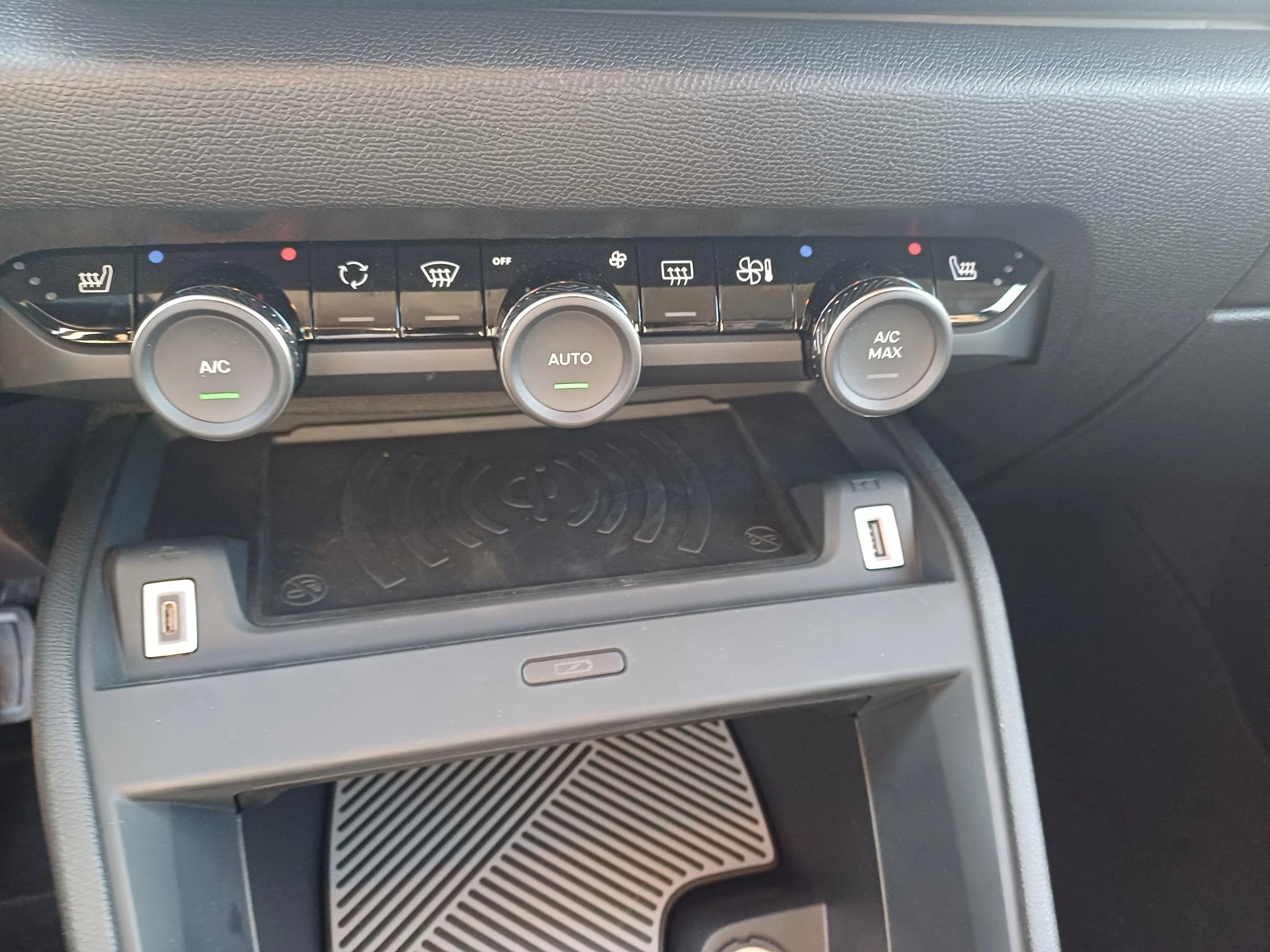 Citroën-ë-C4-image-14