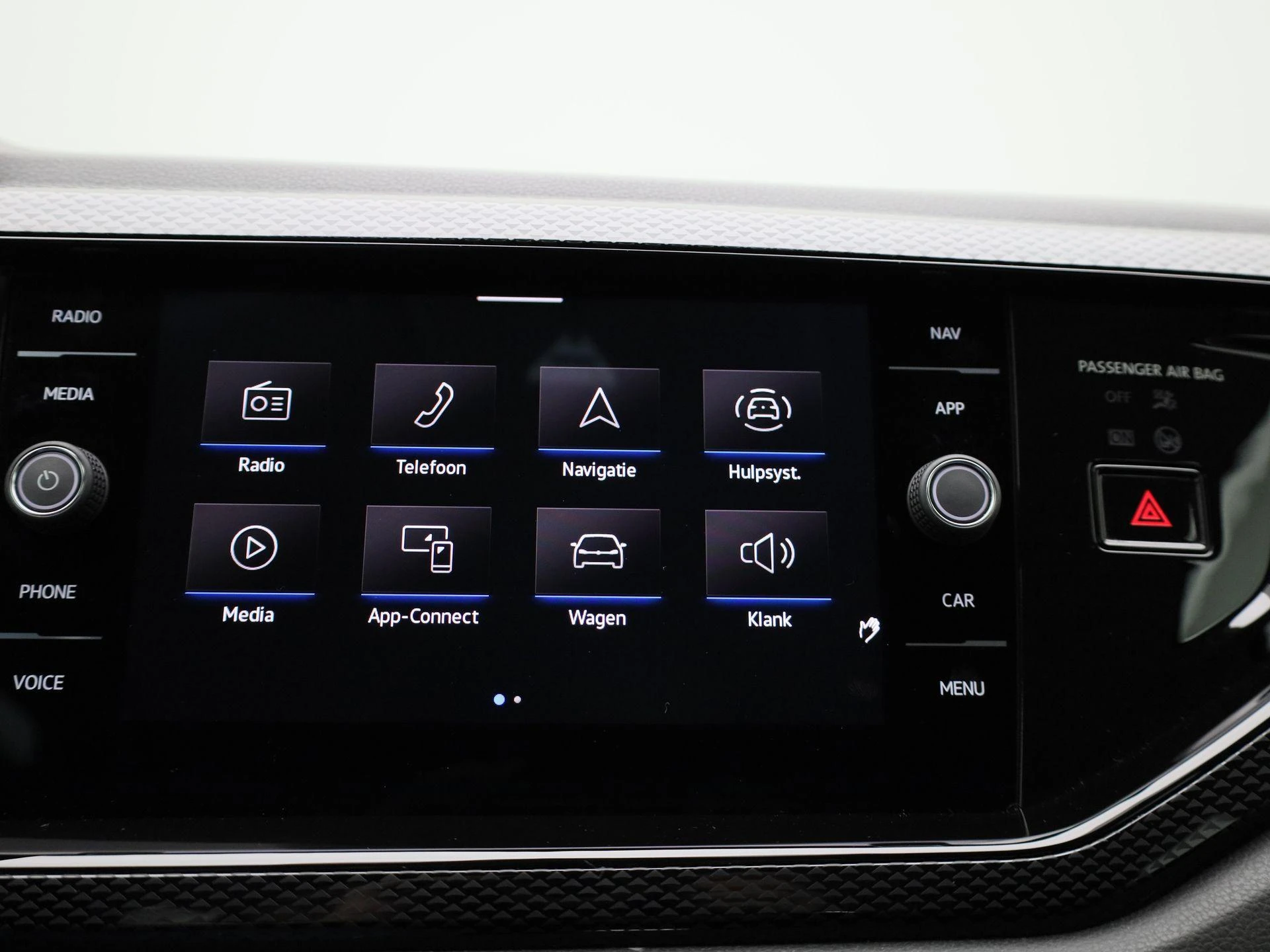 Volkswagen-Polo-image-21