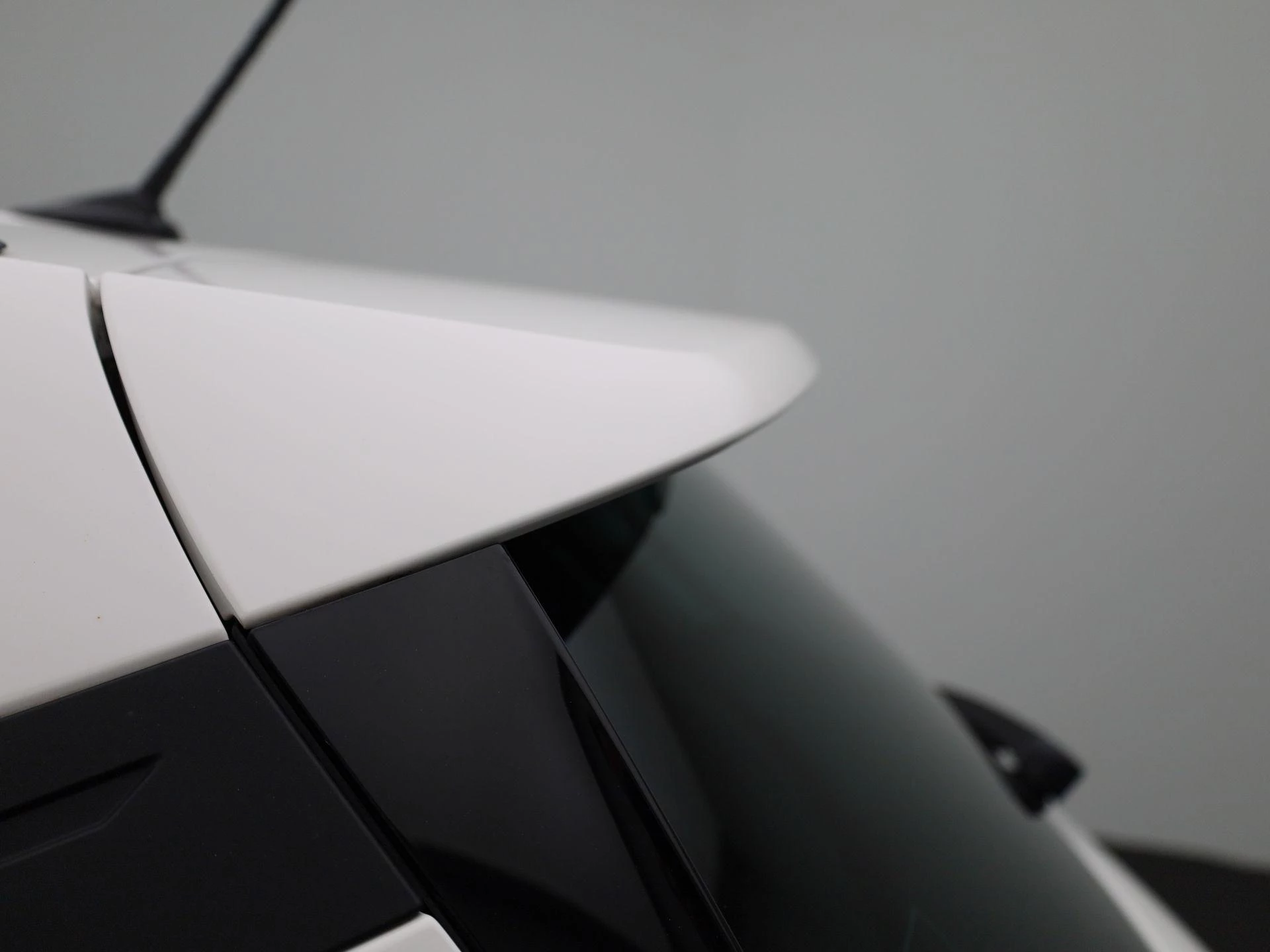 SEAT-Arona-image-36