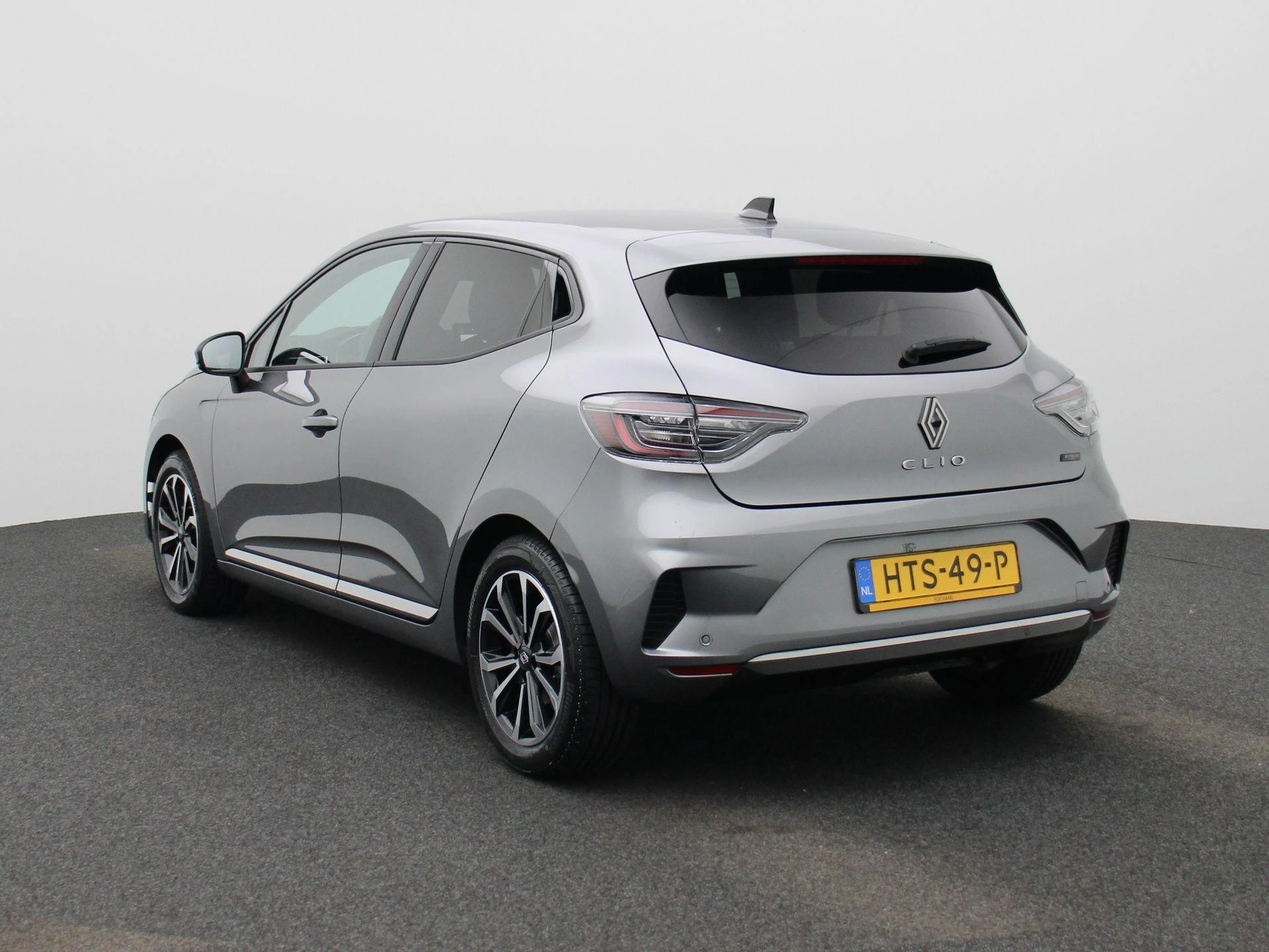 Renault-Clio-image-1