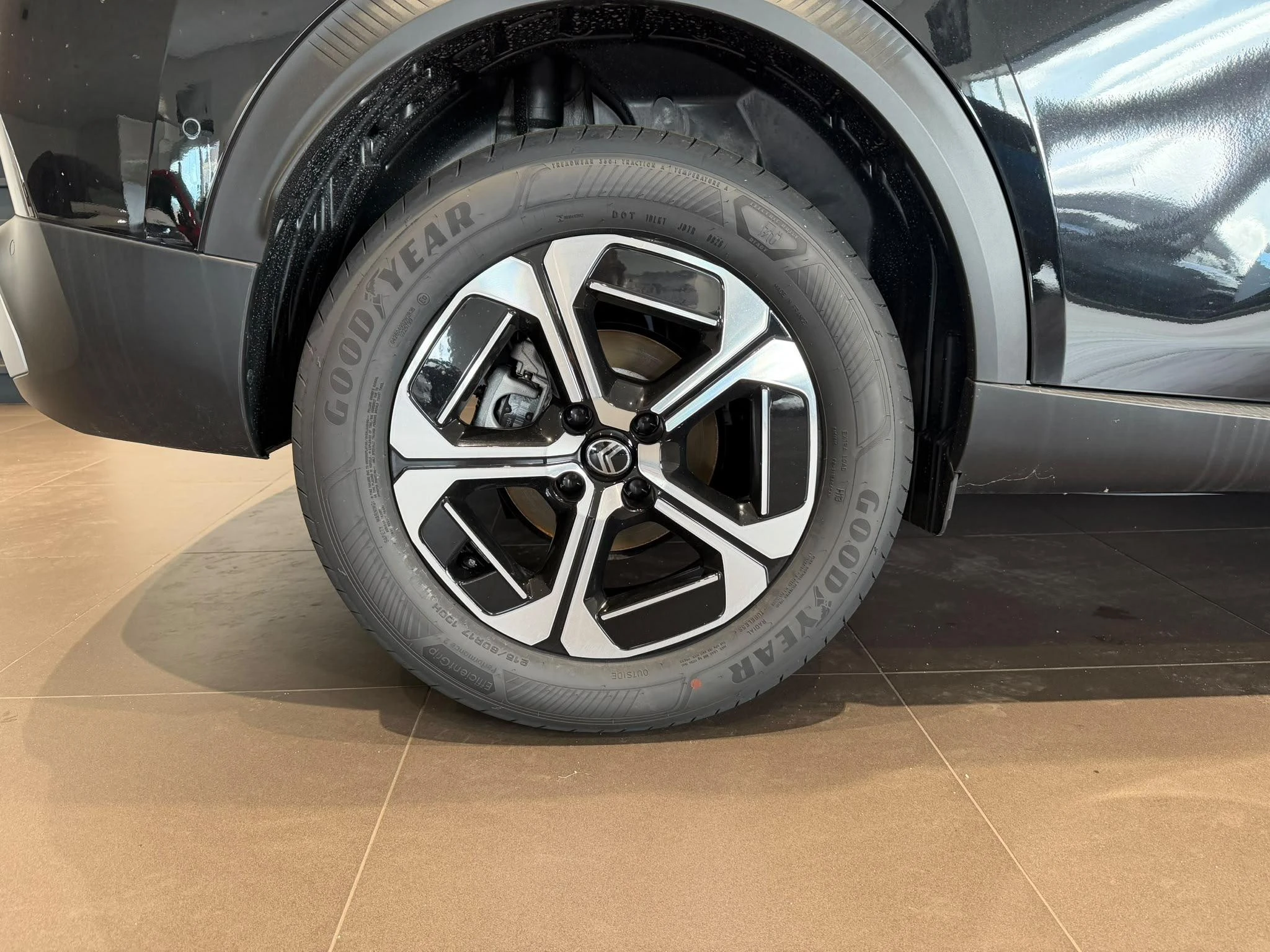 Citroën-ë-C3 Aircross-image-8