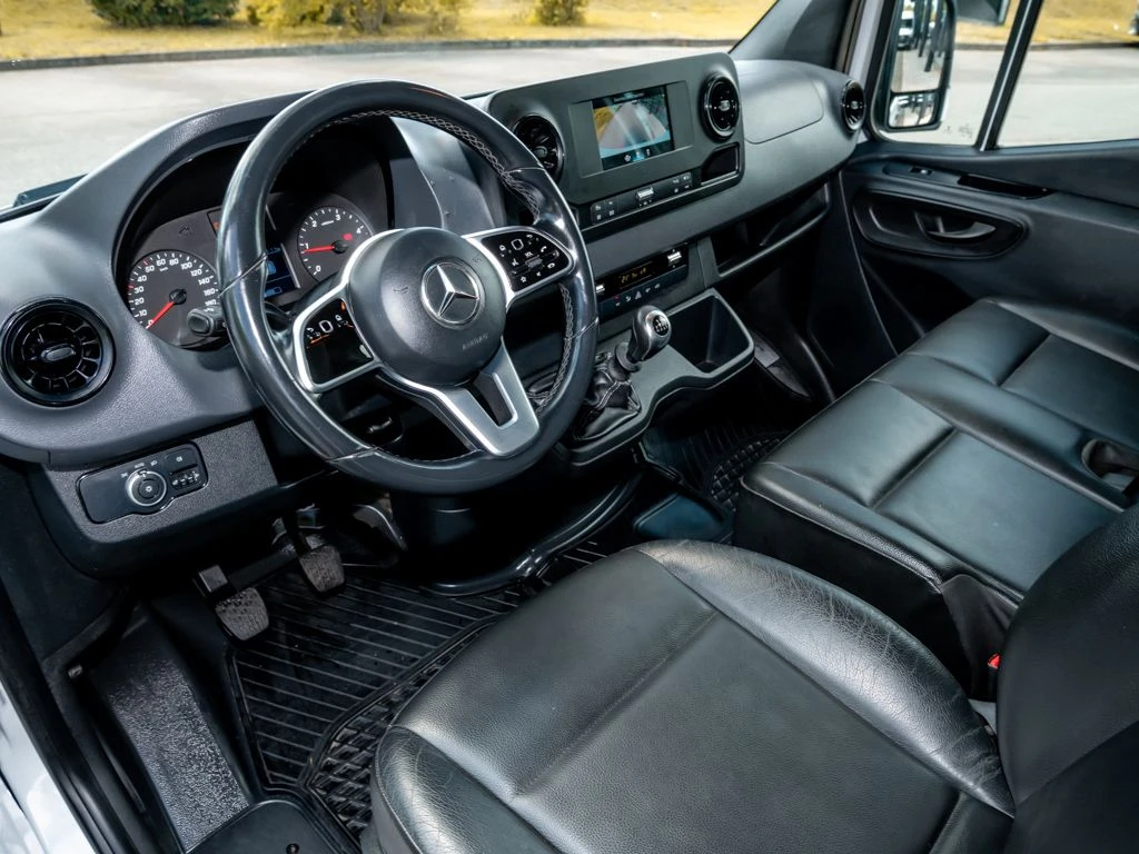 Mercedes-Benz-Sprinter 317-image-8