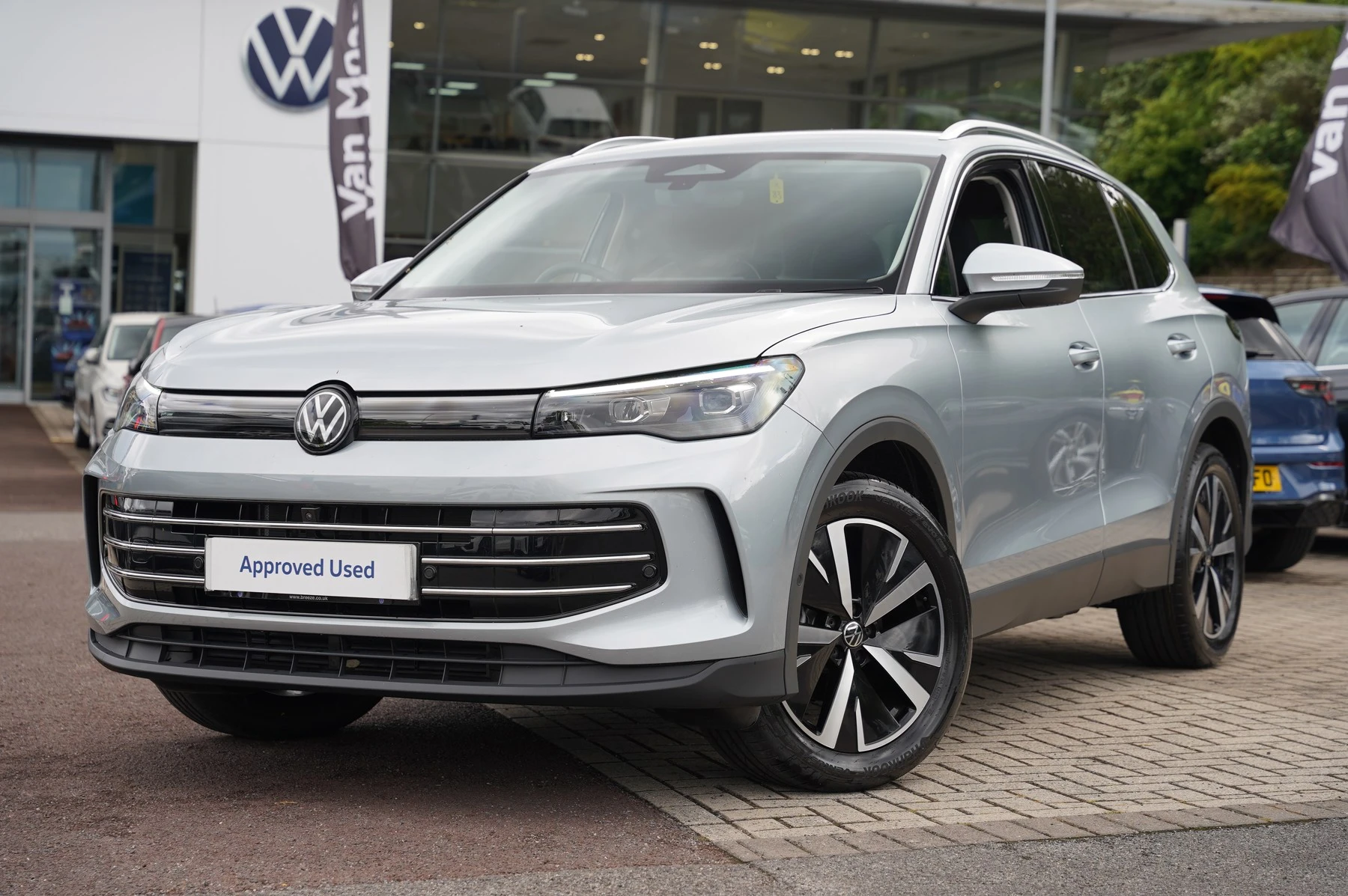 Volkswagen-Tiguan-image-29