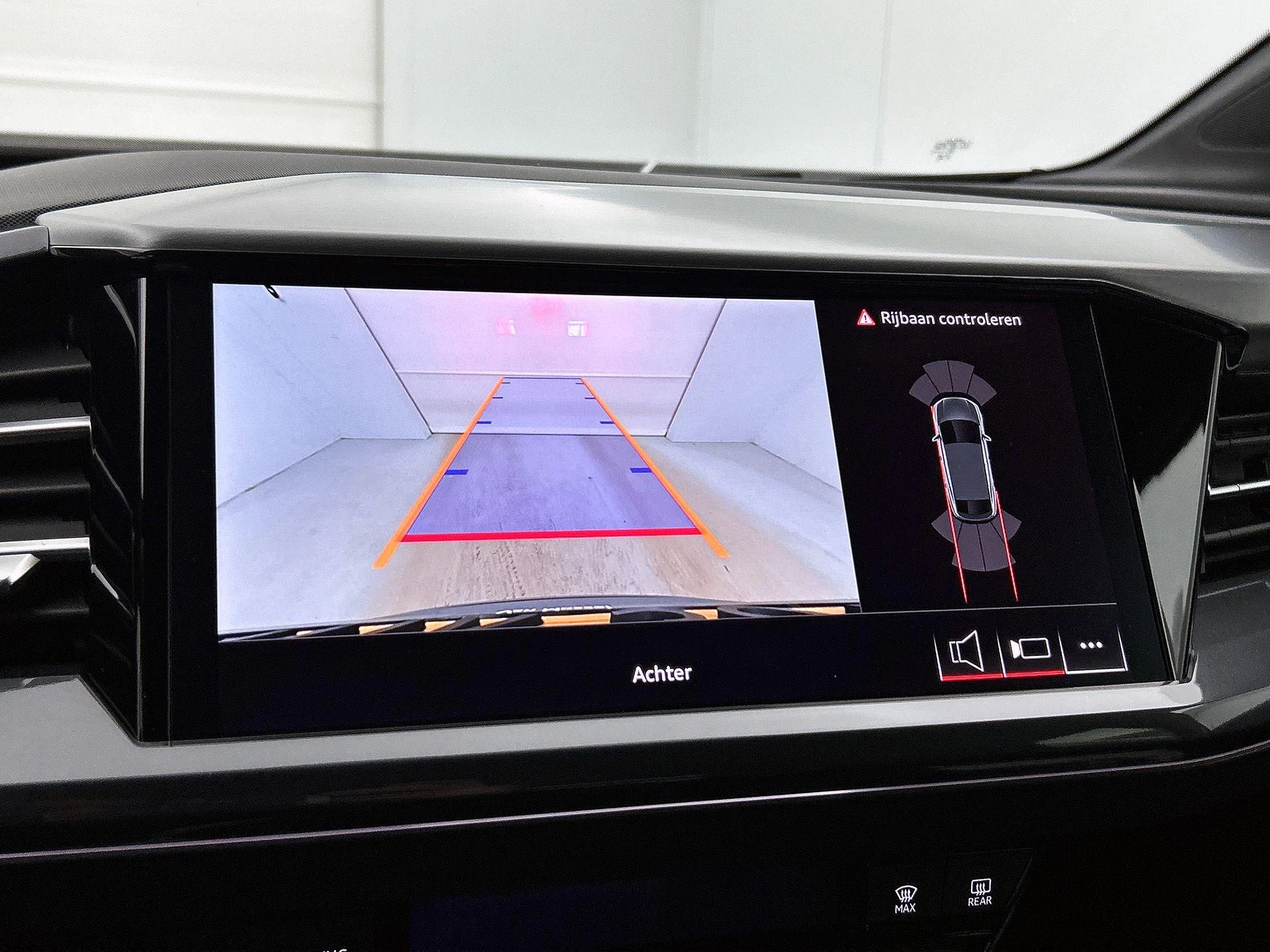 Audi-Q4 Sportback e-tron-image-20