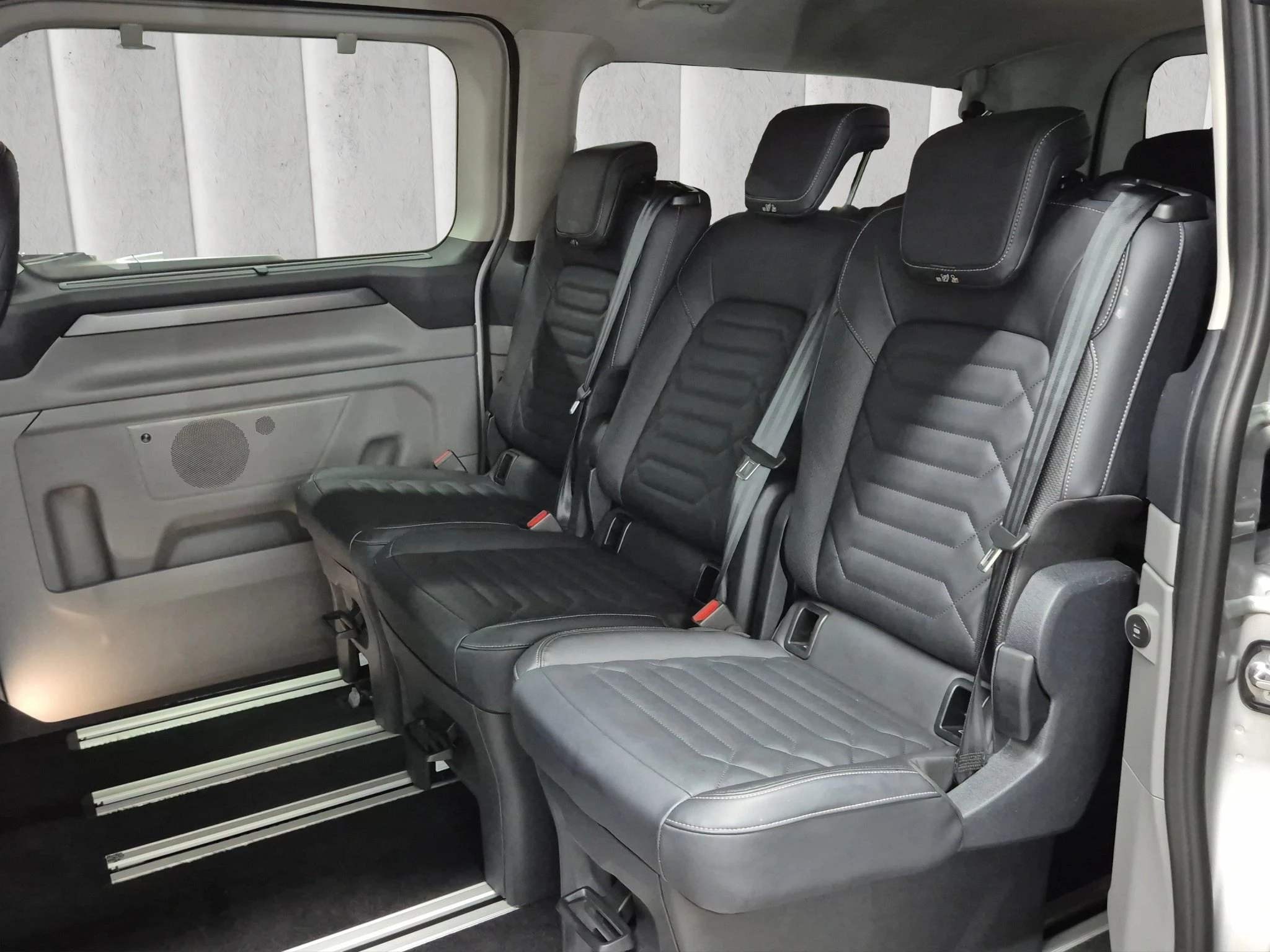 Ford-Tourneo Custom-image-10