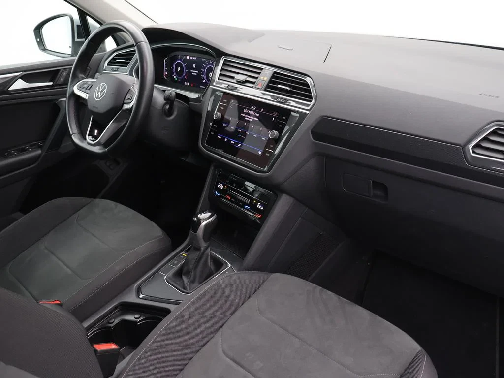 Volkswagen-Tiguan-image-2