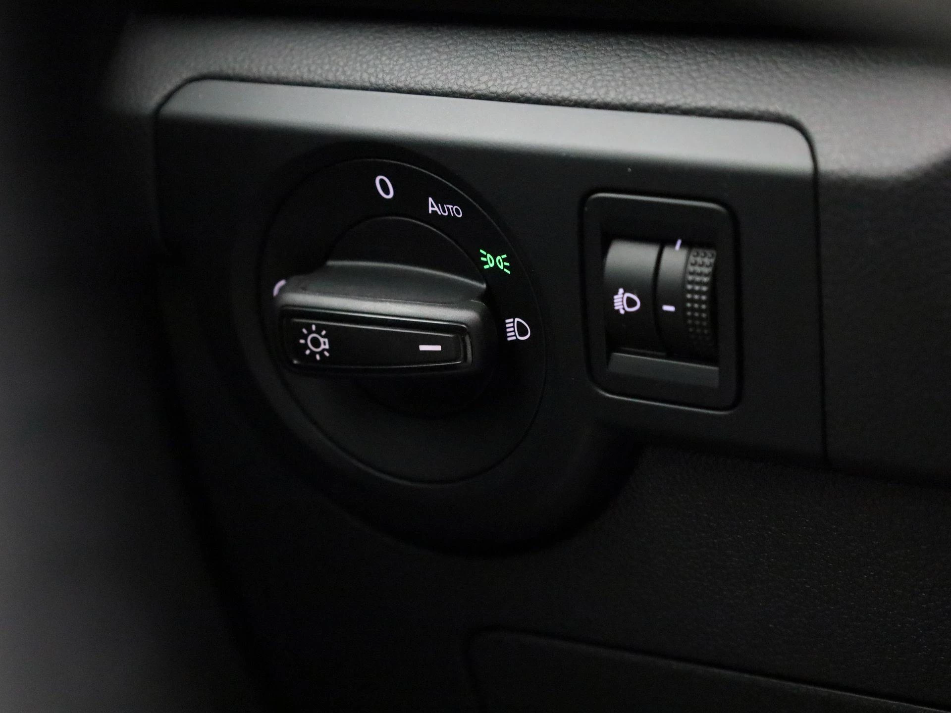 Volkswagen-T-Cross-image-25
