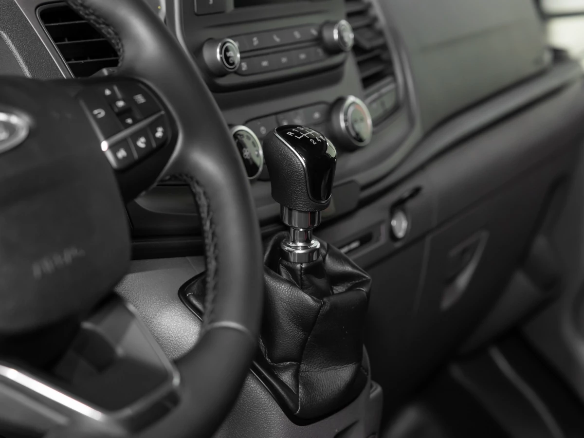 Ford-Transit Custom-image-14