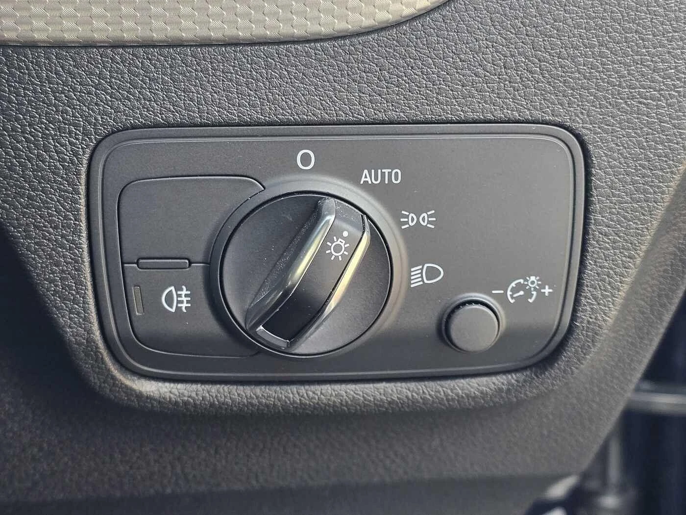 Audi-Q2-image-29