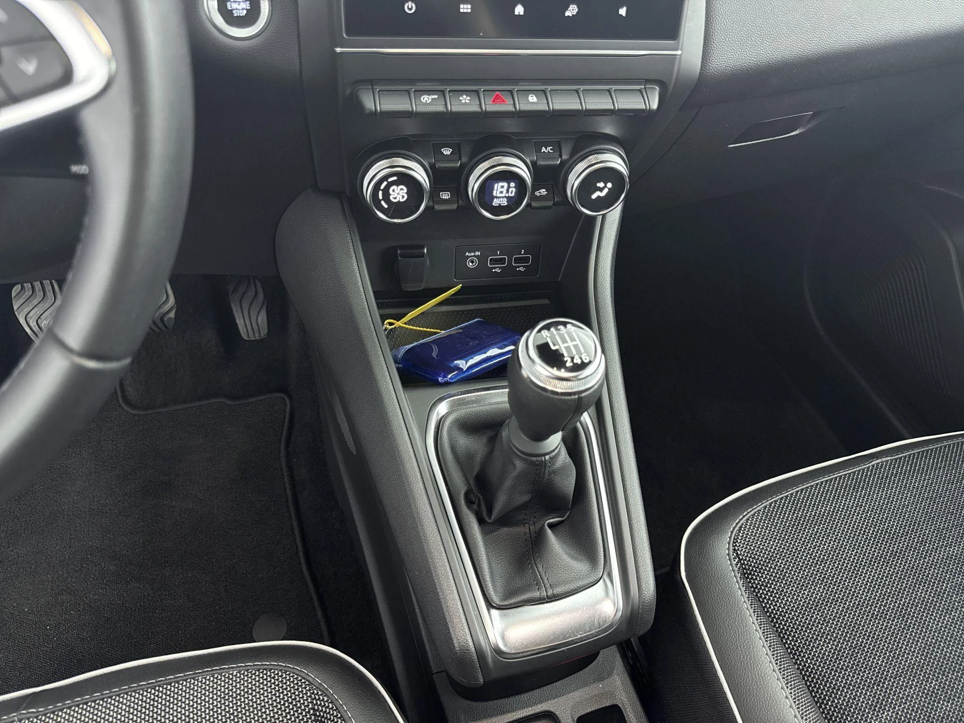 Renault Captur 1.3 mild hybrid 140Pk Techno