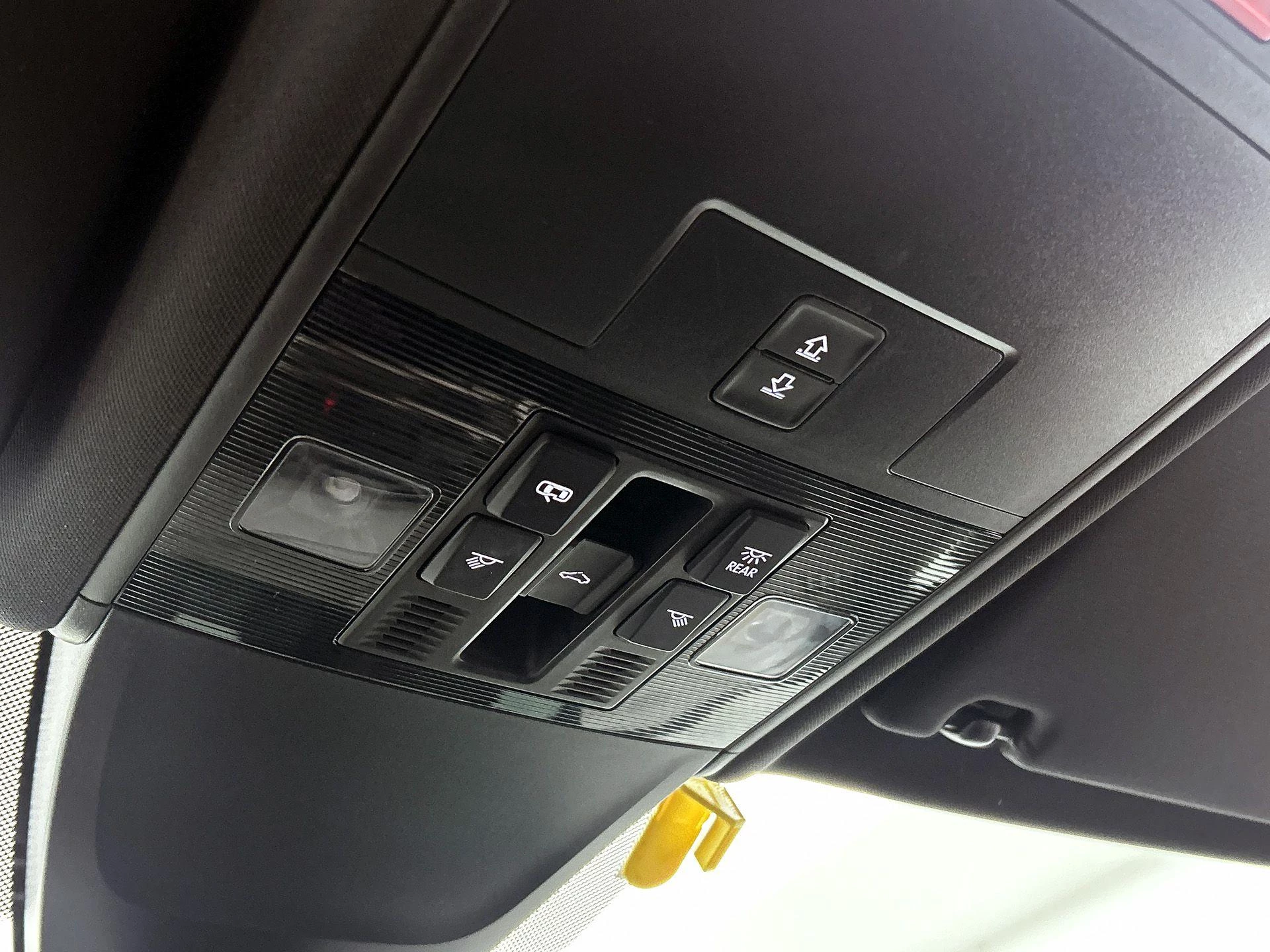 Volkswagen-Tiguan-image-14