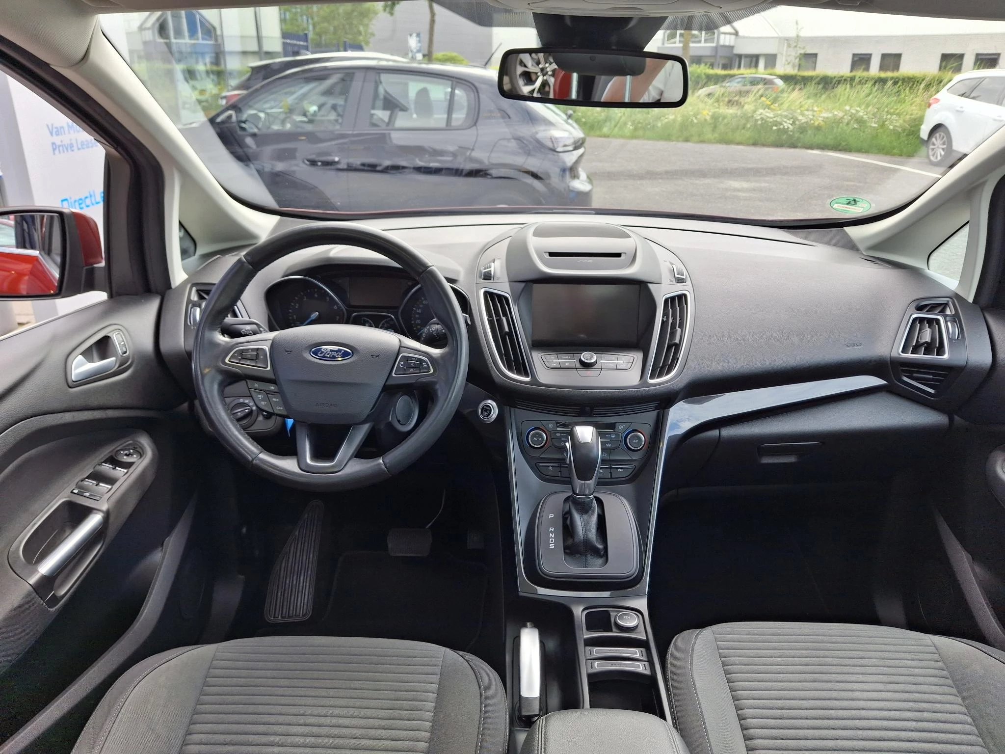 Ford-C-MAX-image-11