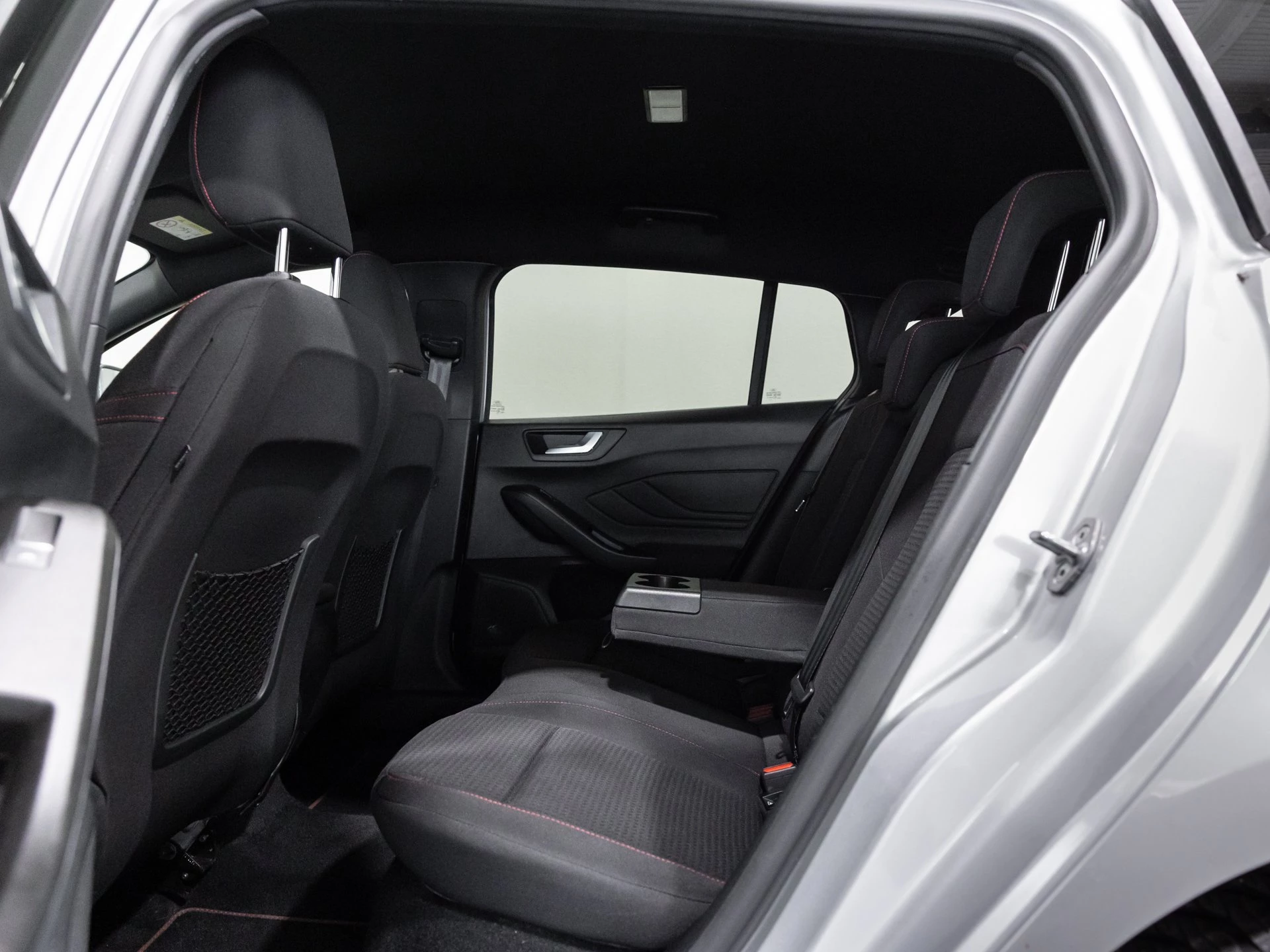 Ford Focus ST-Line X Turnier LED AHK ACC RFK GJR SHZ