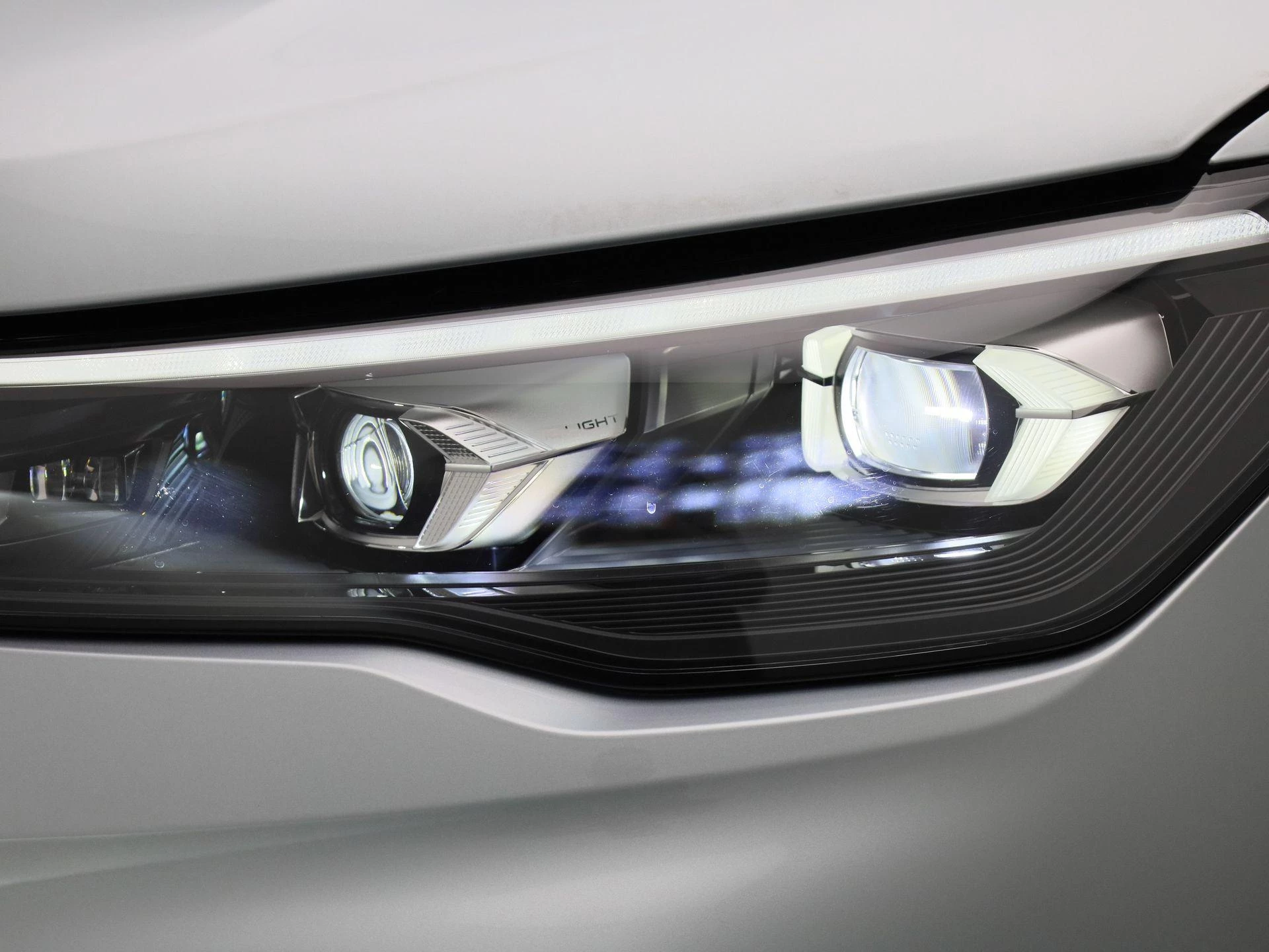 Volkswagen-Tiguan-image-14