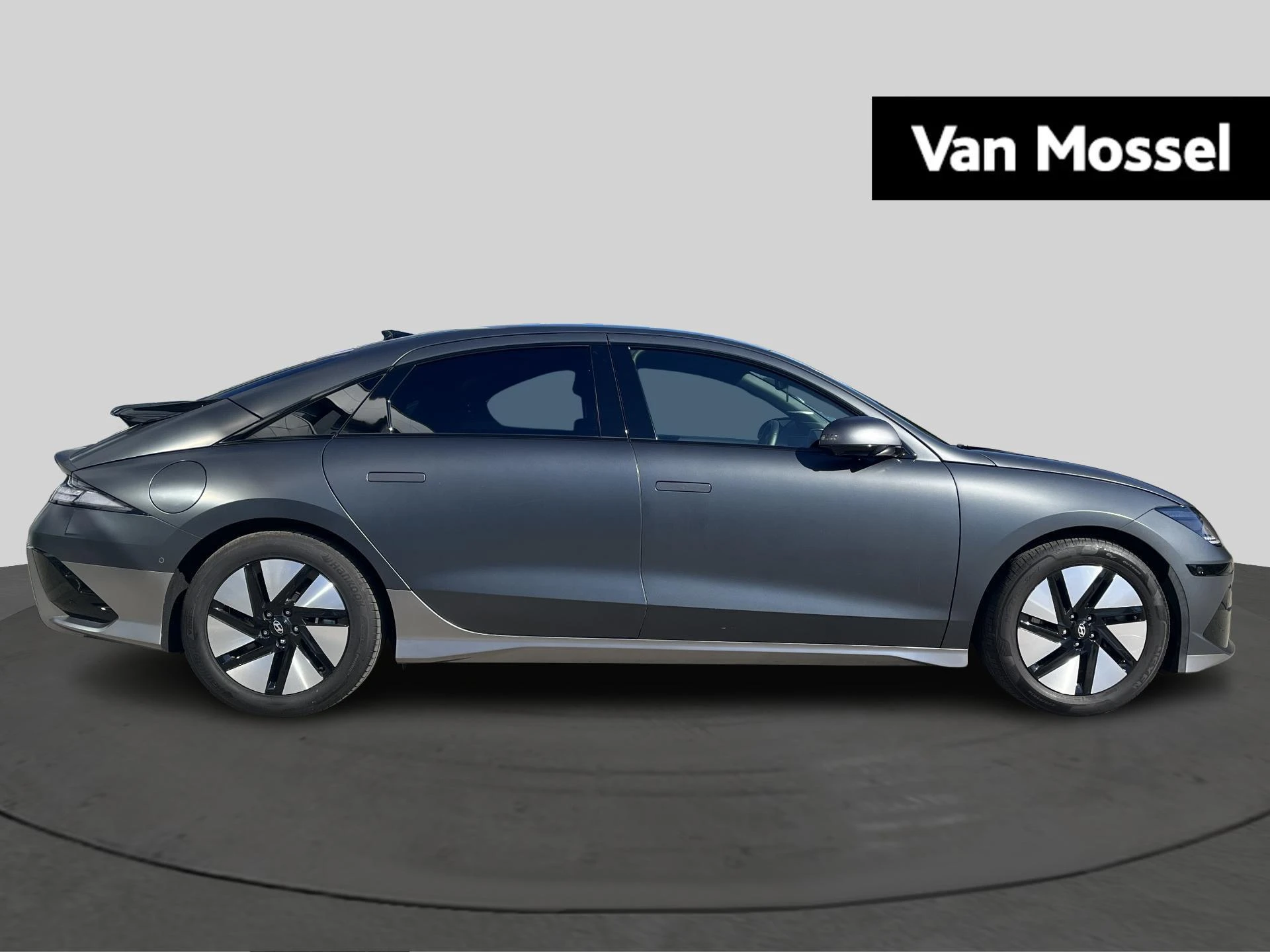 Hyundai-IONIQ 6-image-3