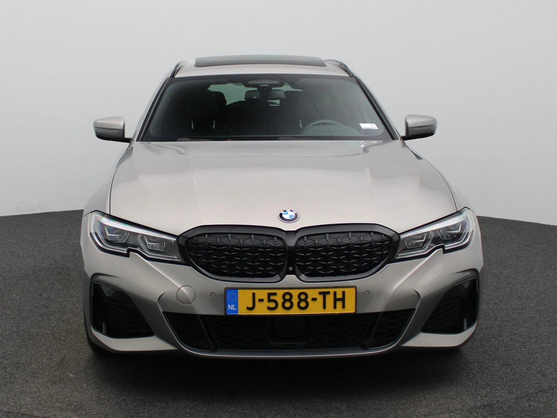BMW-3 Serie-image-2