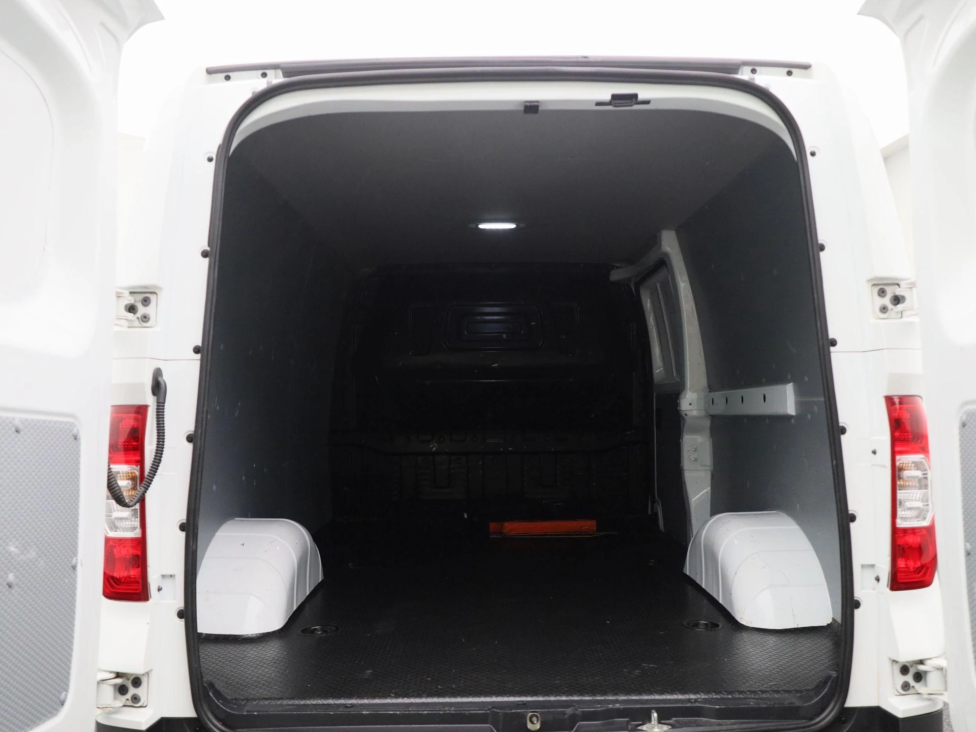 Maxus-eDeliver3-image-13