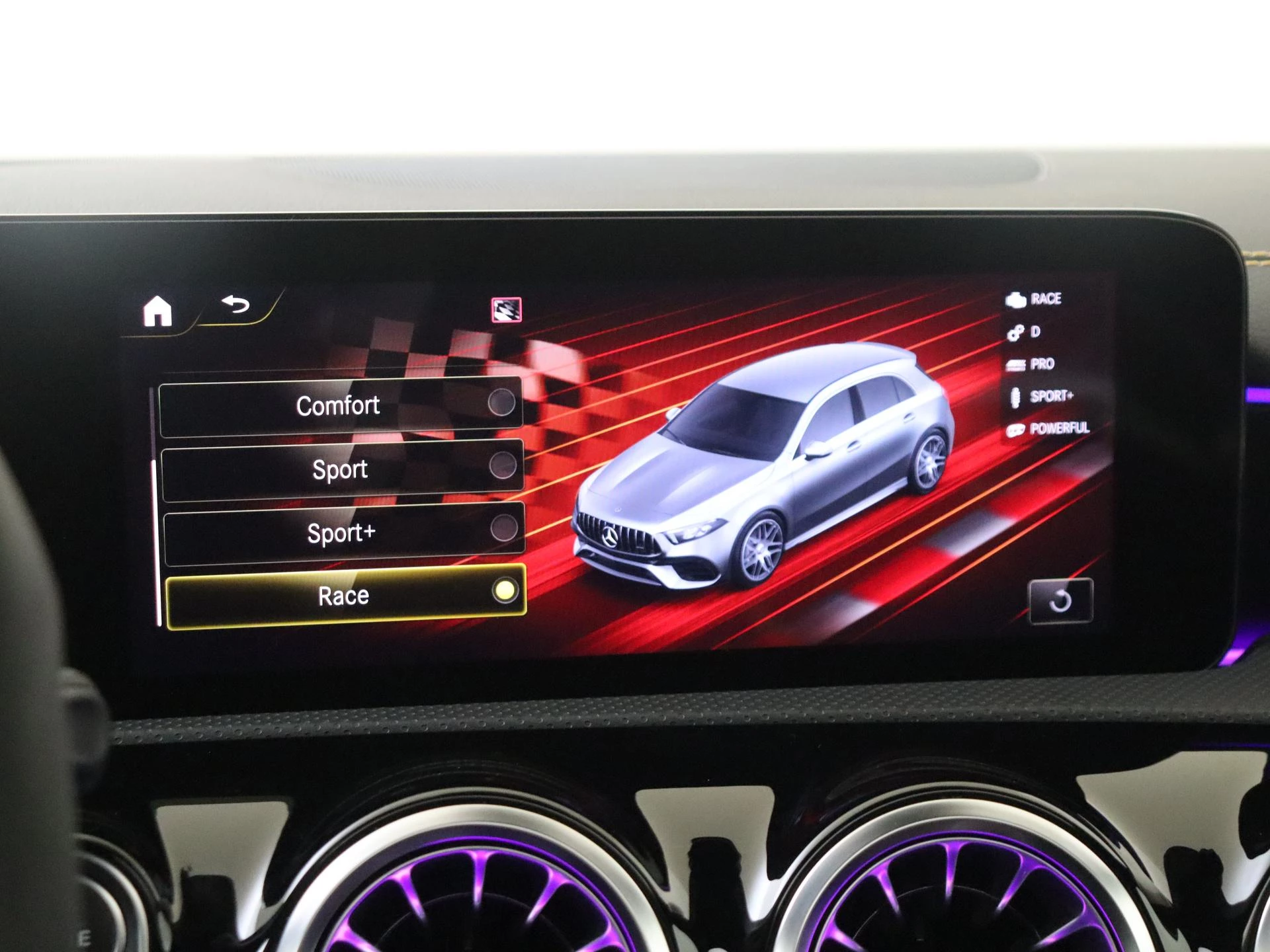 Mercedes-Benz-A-Klasse-image-23