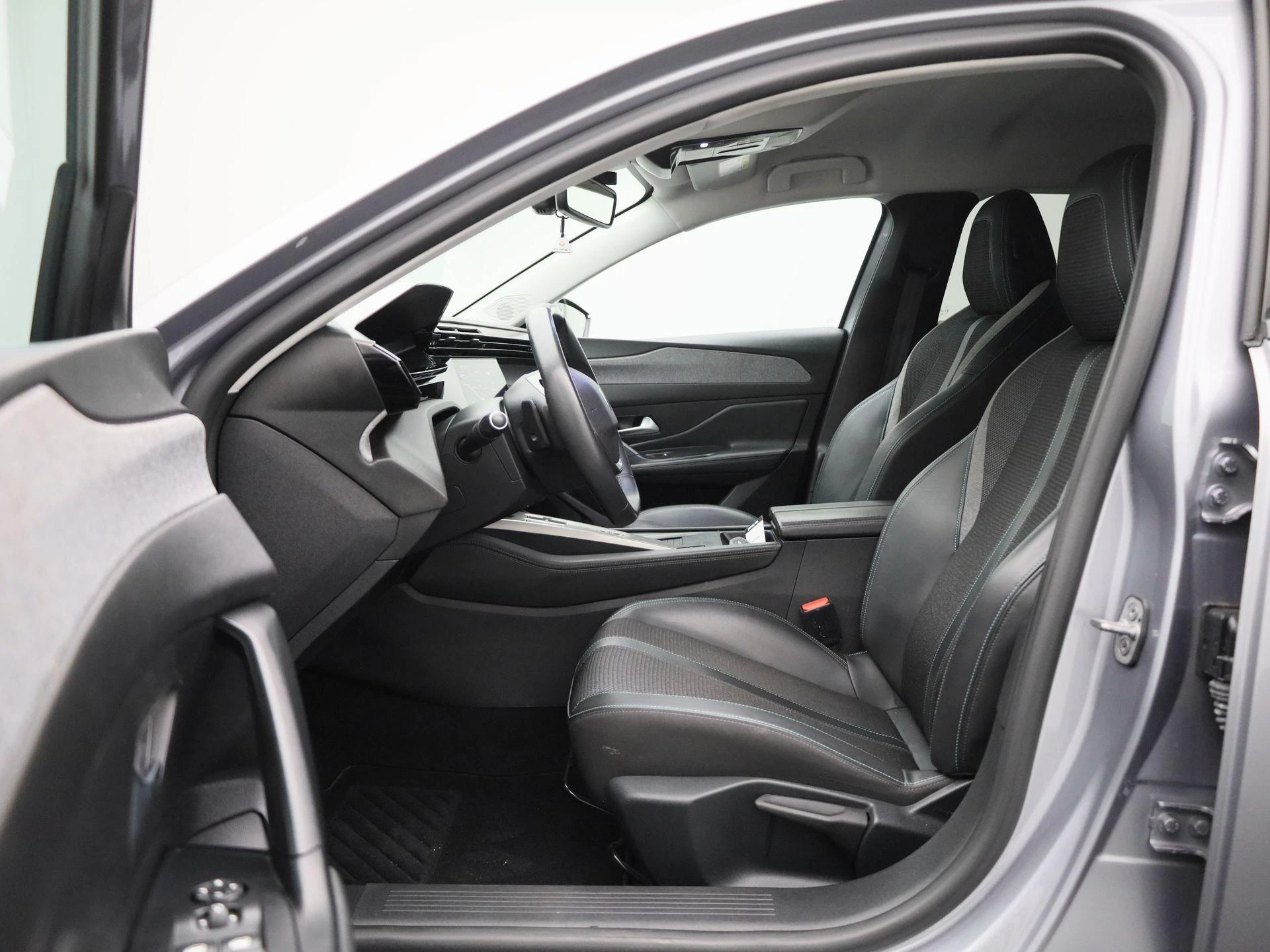 Peugeot-308-image-10