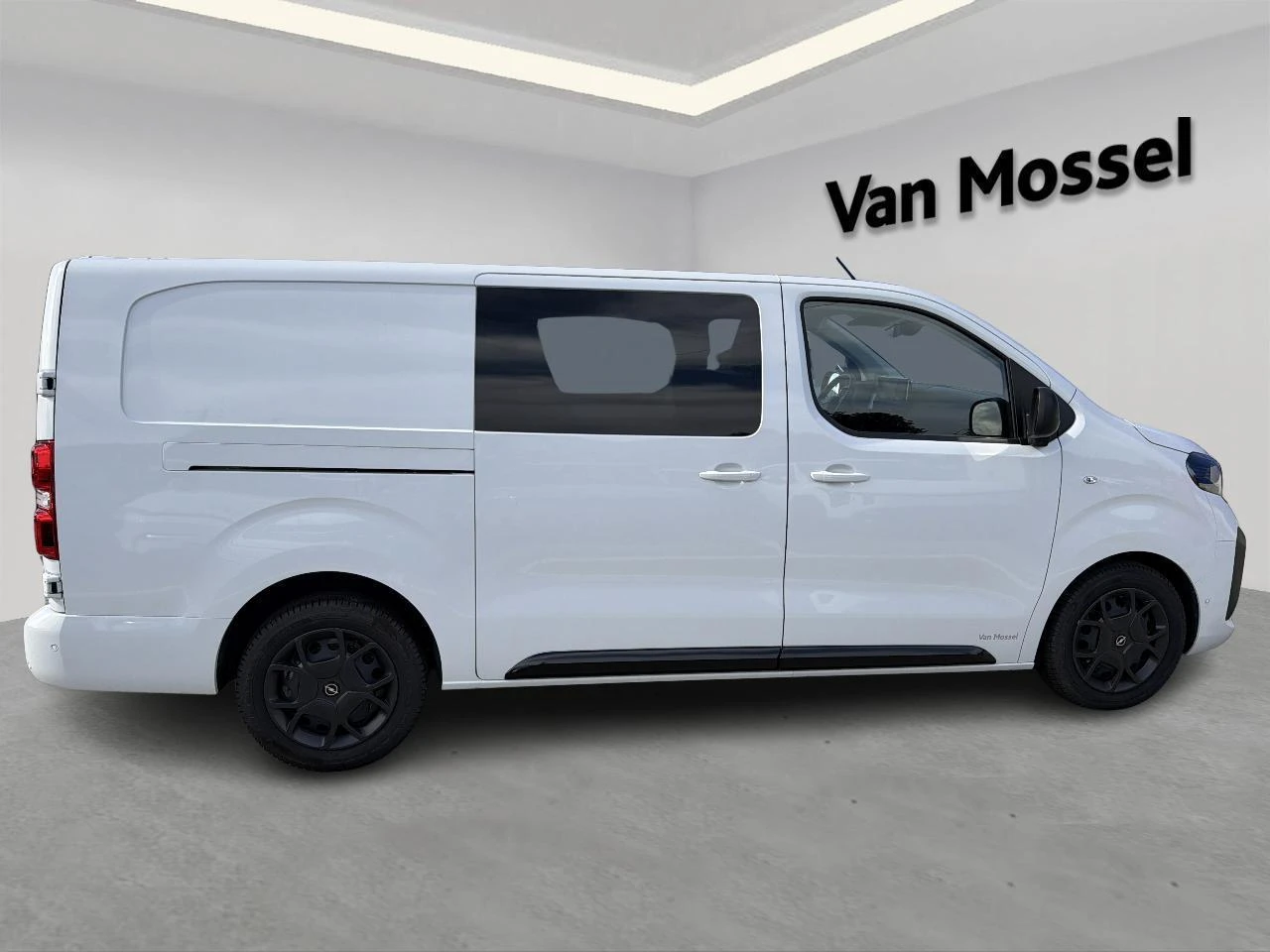 Opel-Vivaro-image-4
