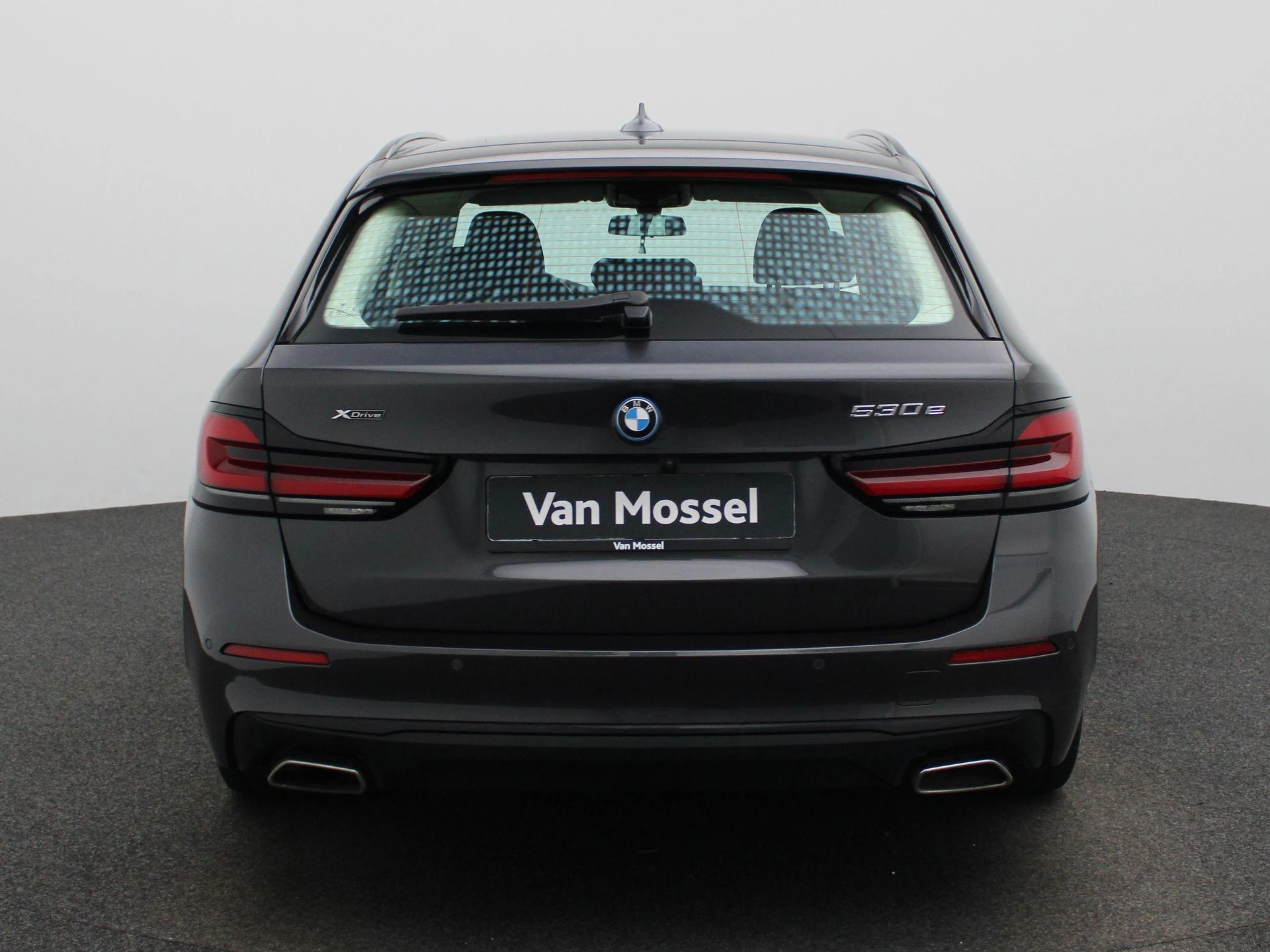 BMW-5 Serie-image-4