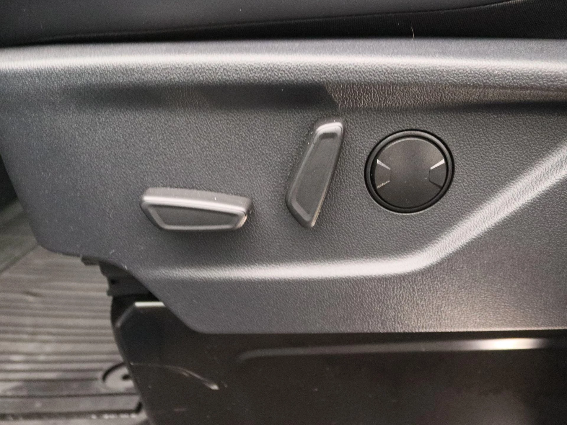 Ford-Transit Custom-image-15