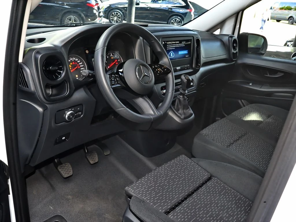 Mercedes-Benz-Vito 116-image-8