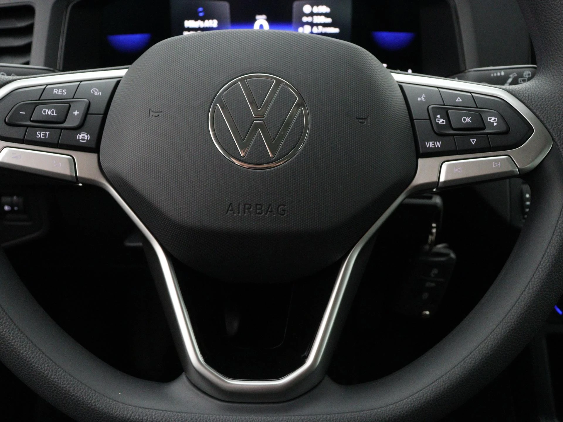 Volkswagen-Polo-image-15