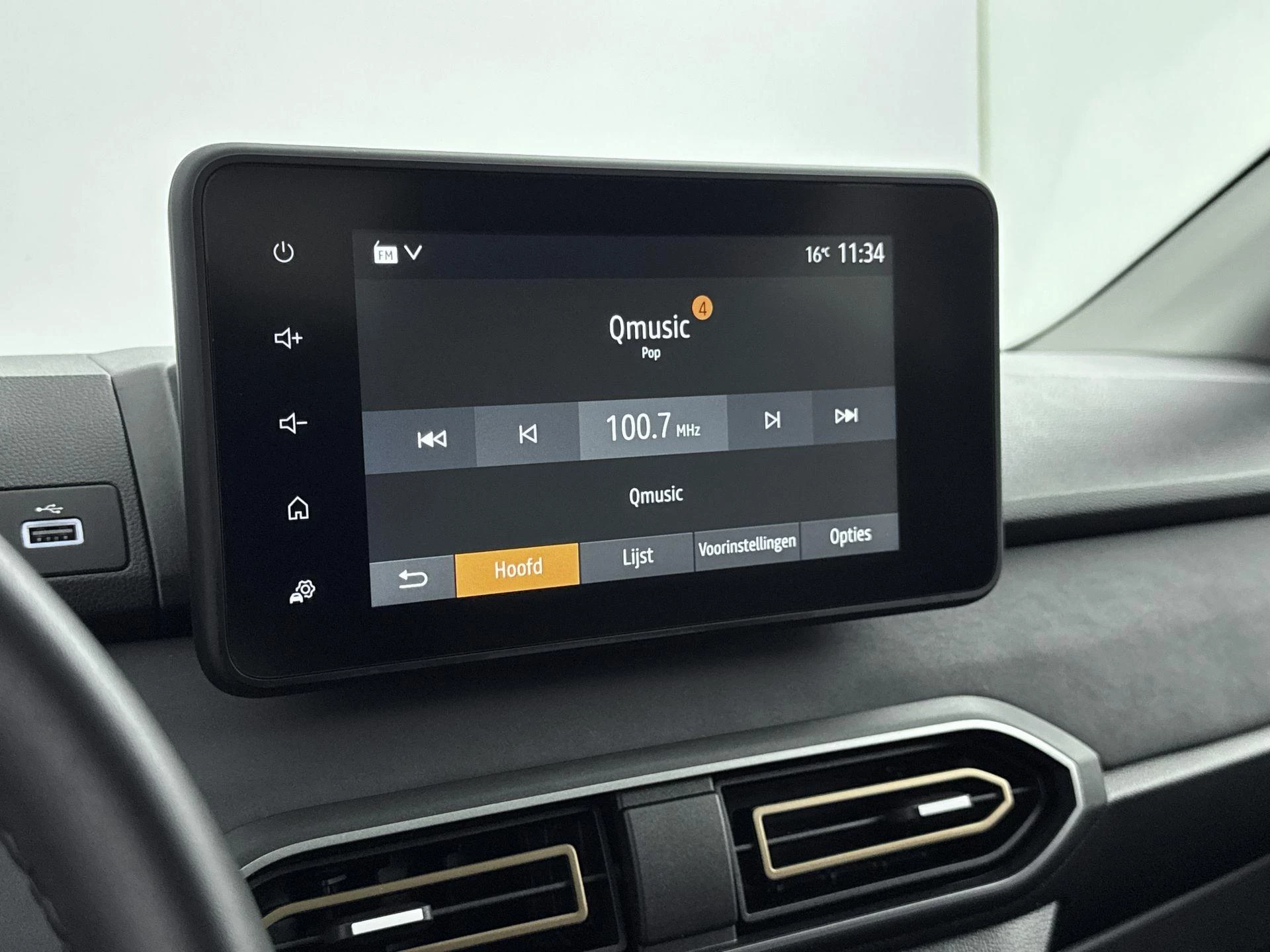 Dacia-Sandero Stepway-image-6