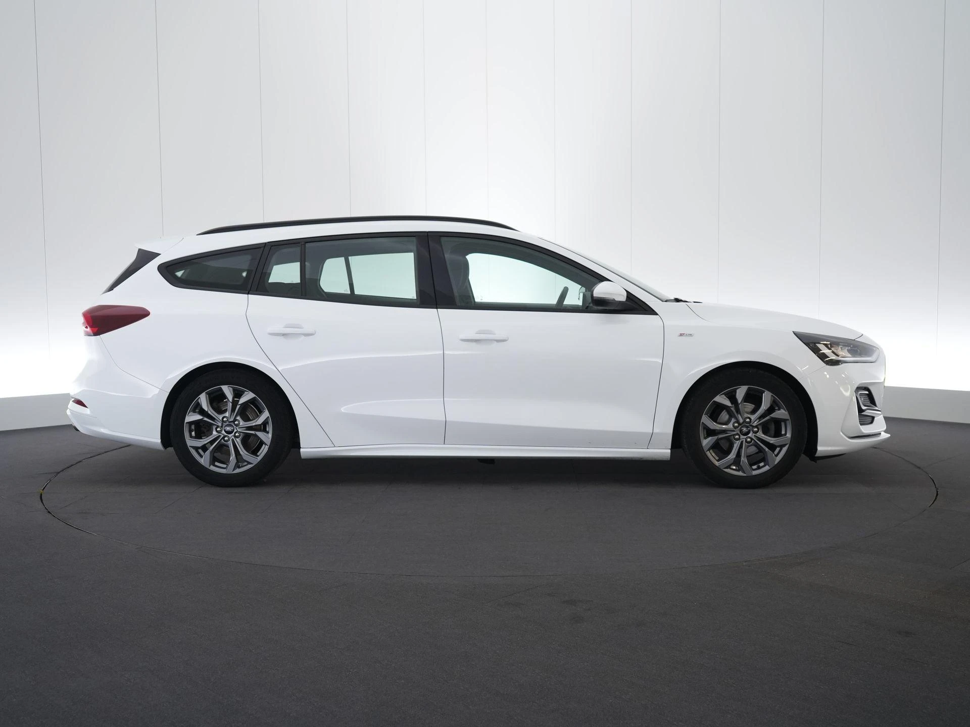 Ford-Focus-image-5