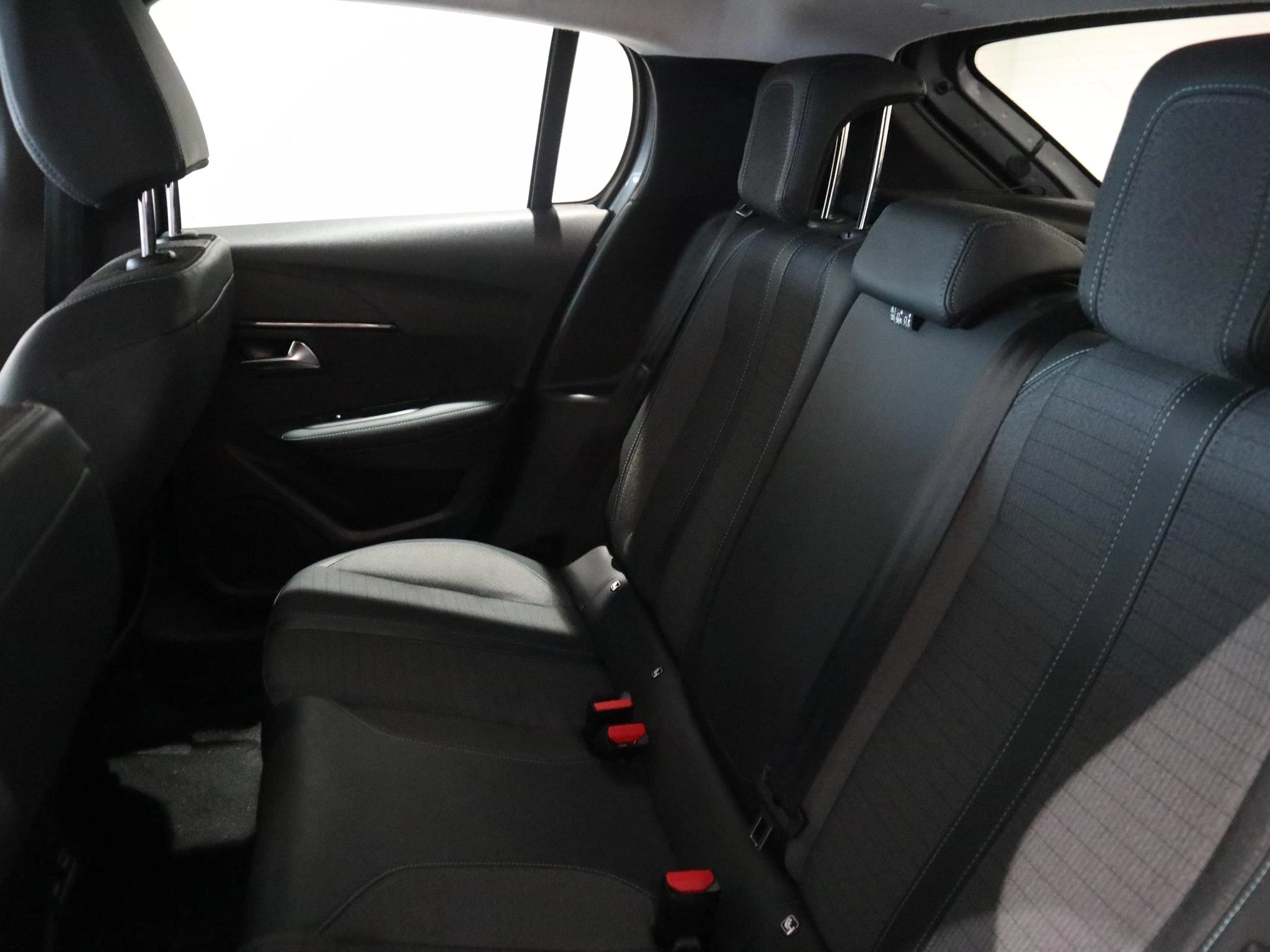 Peugeot-208-image-9